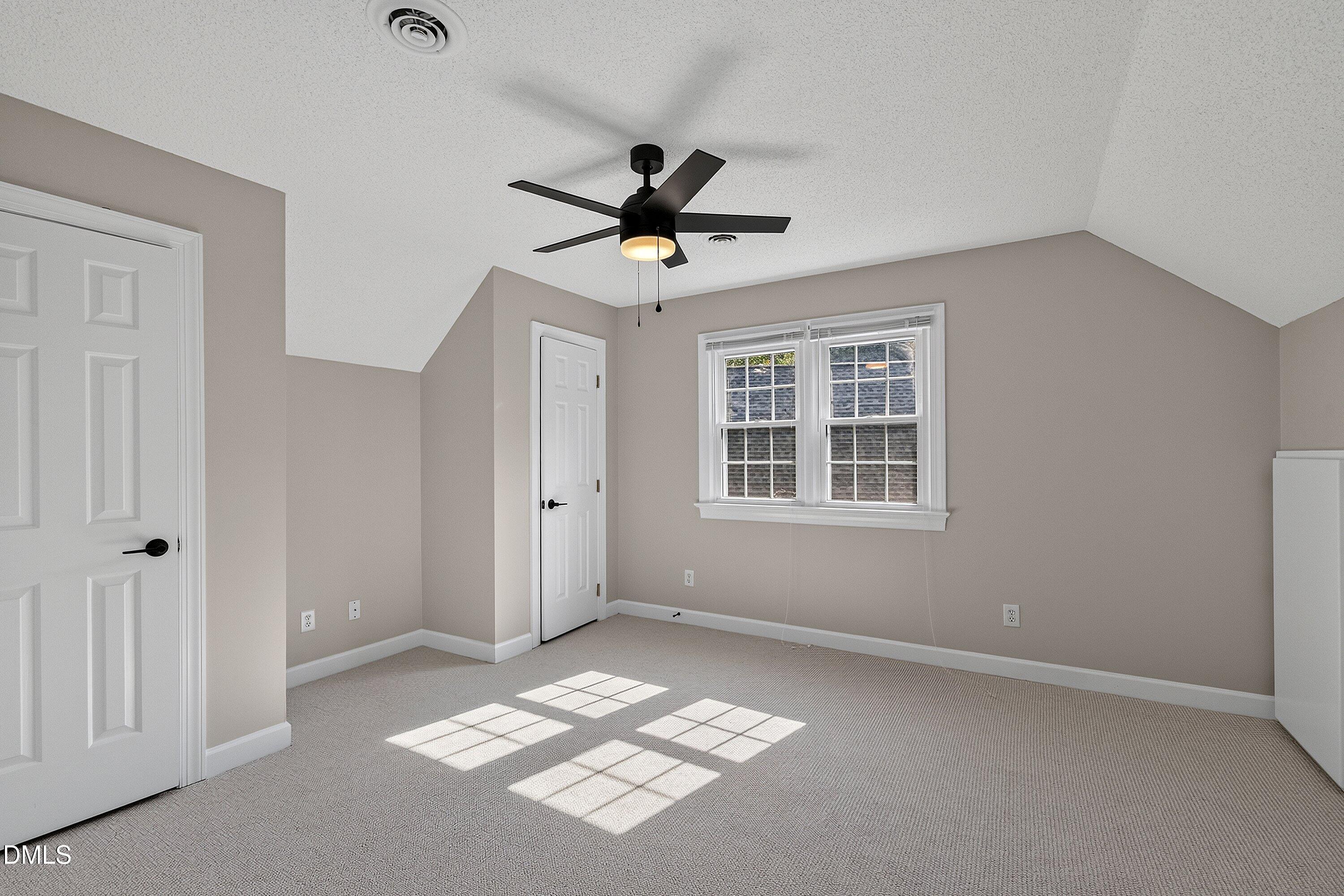 809 Kinsman Court Property Photo 37
