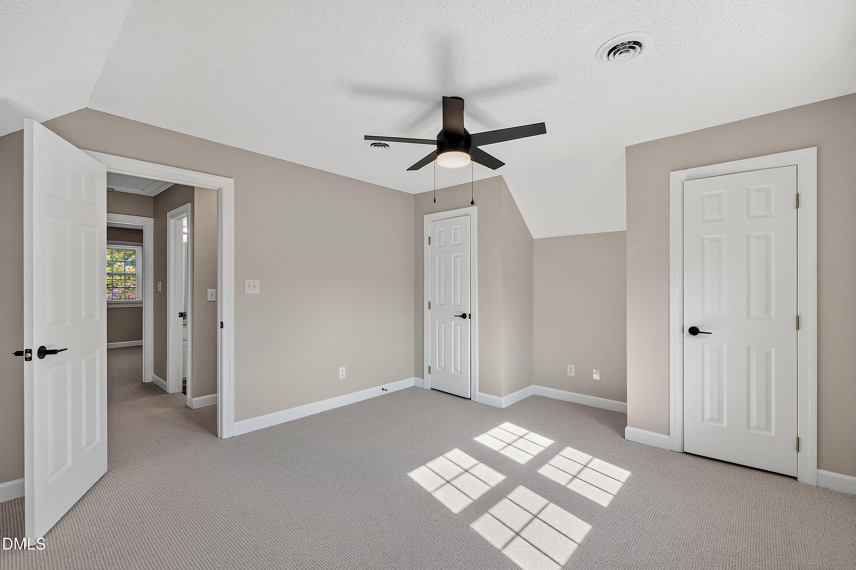 809 Kinsman Court Property Photo 38
