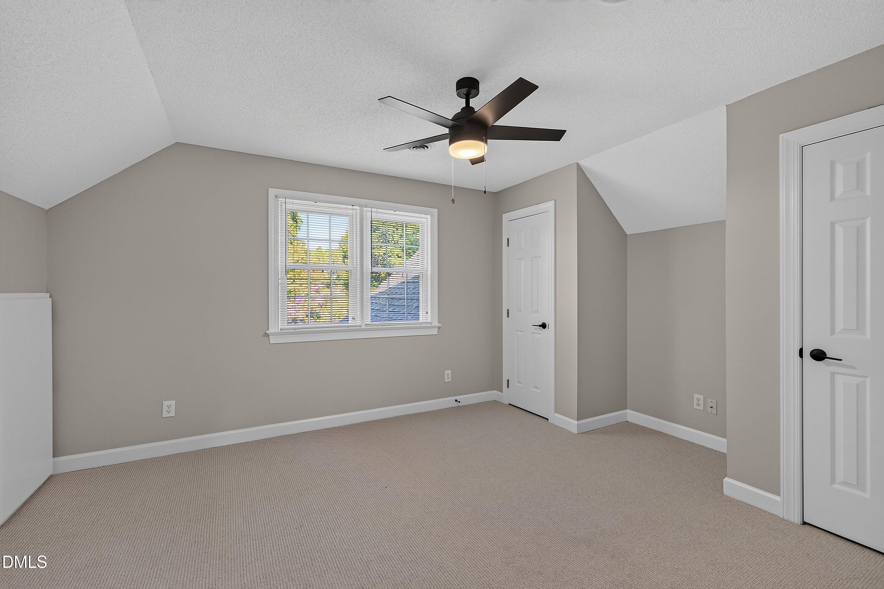 809 Kinsman Court Property Photo 40