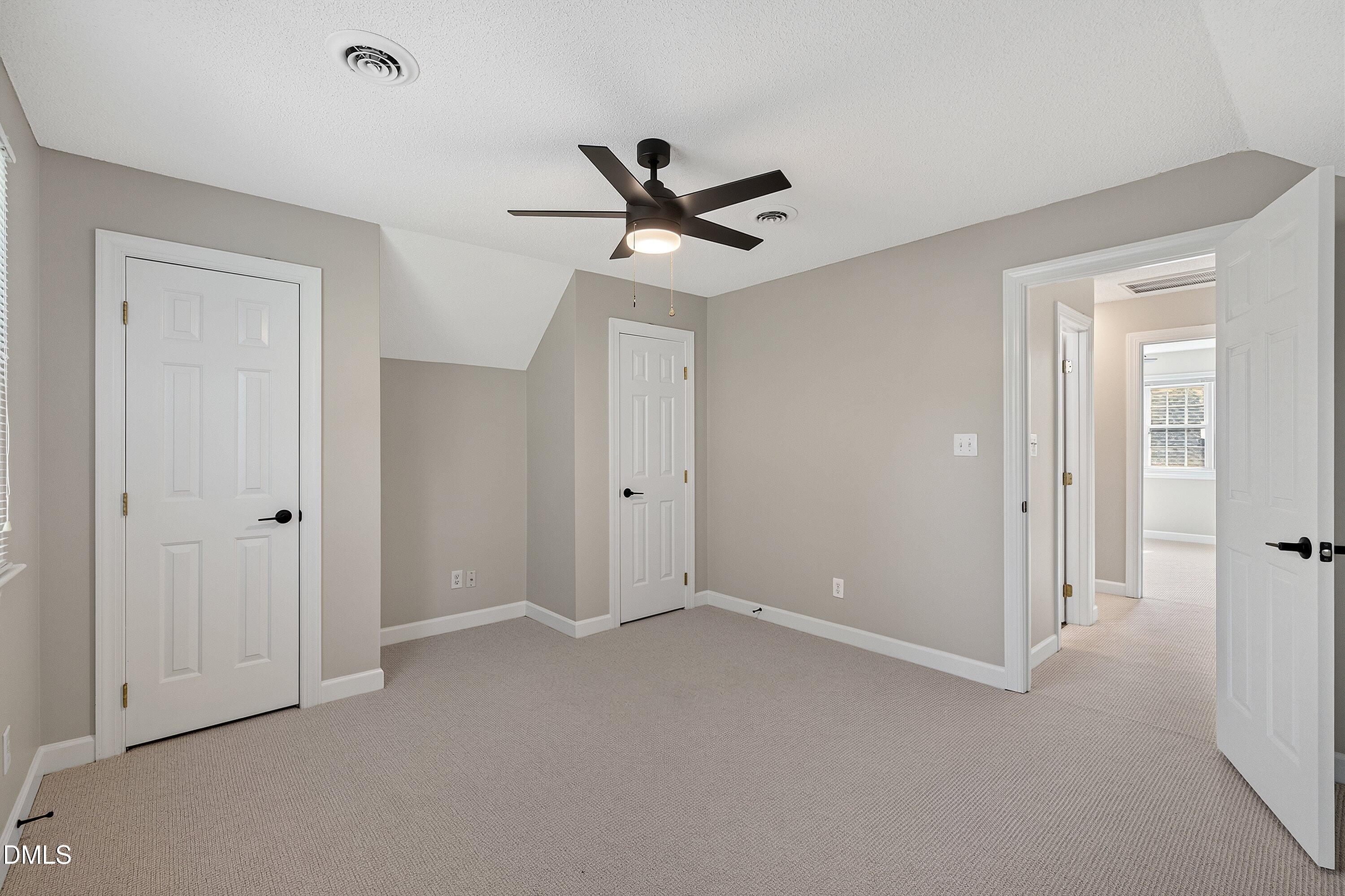 809 Kinsman Court Property Photo 41