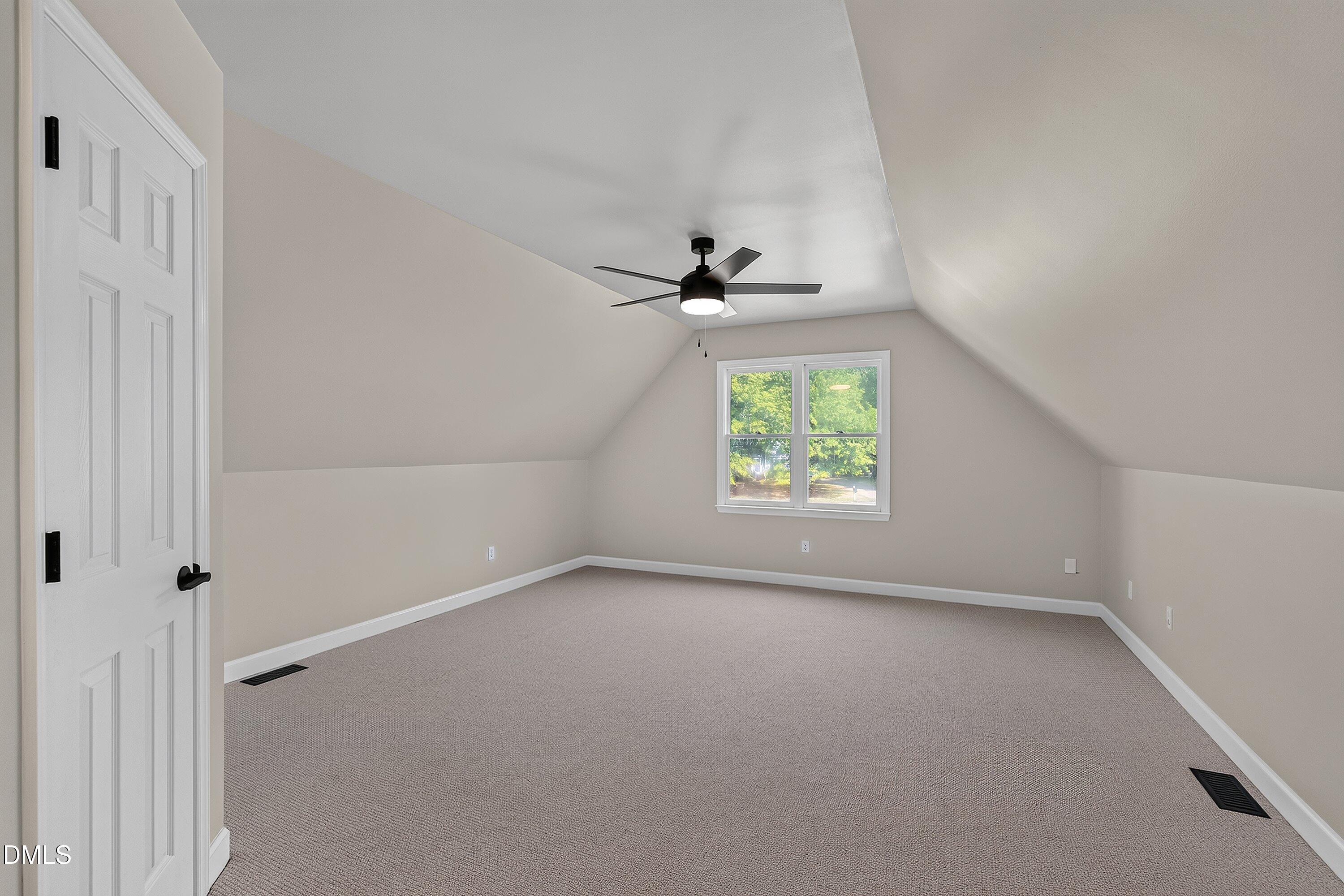 809 Kinsman Court Property Photo 42