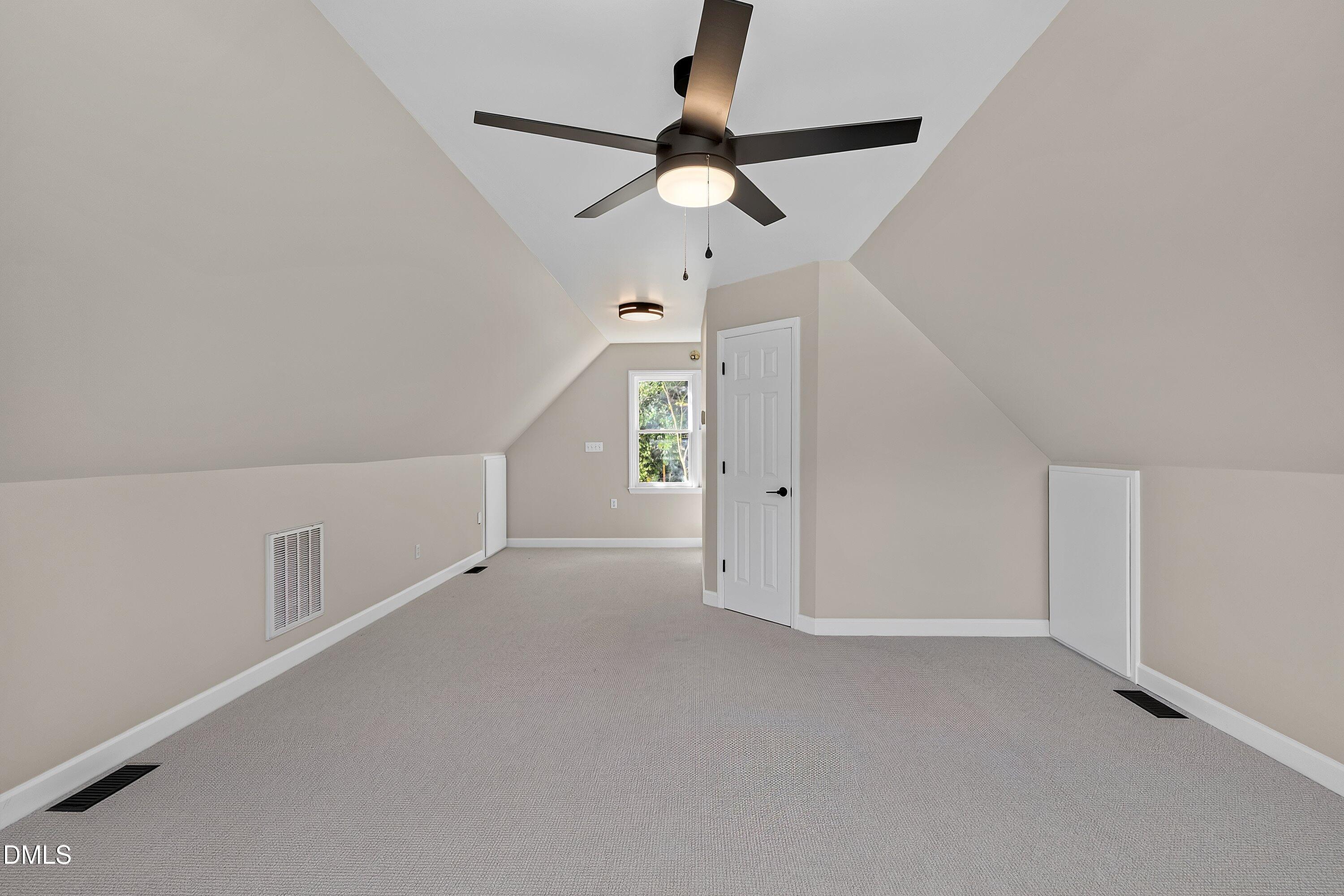 809 Kinsman Court Property Photo 43
