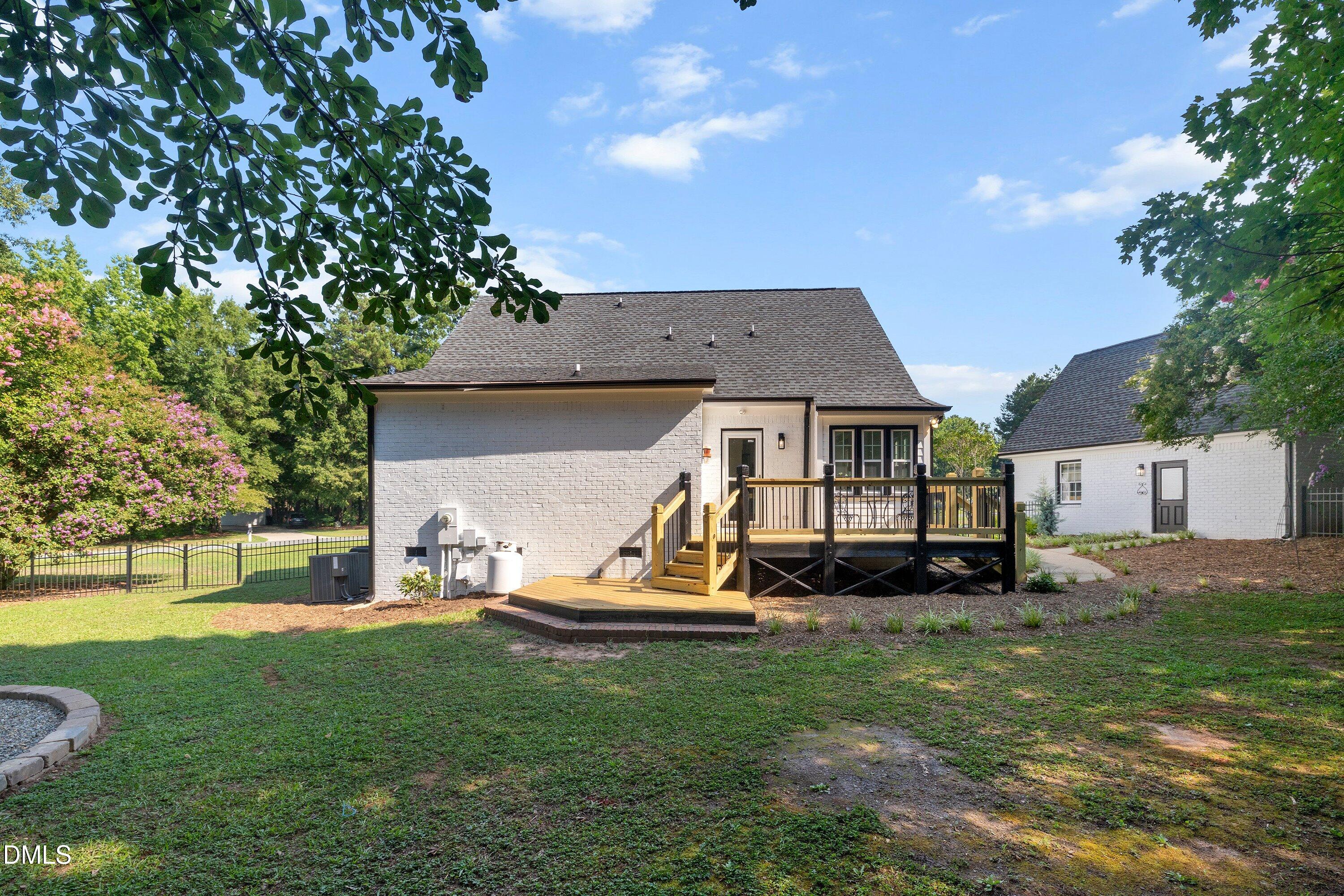 809 Kinsman Court Property Photo 49