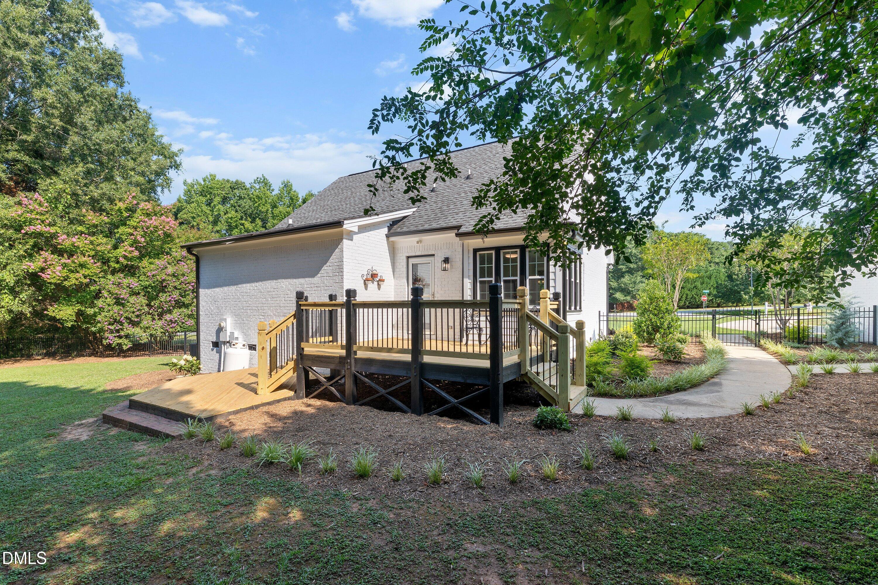 809 Kinsman Court Property Photo 53