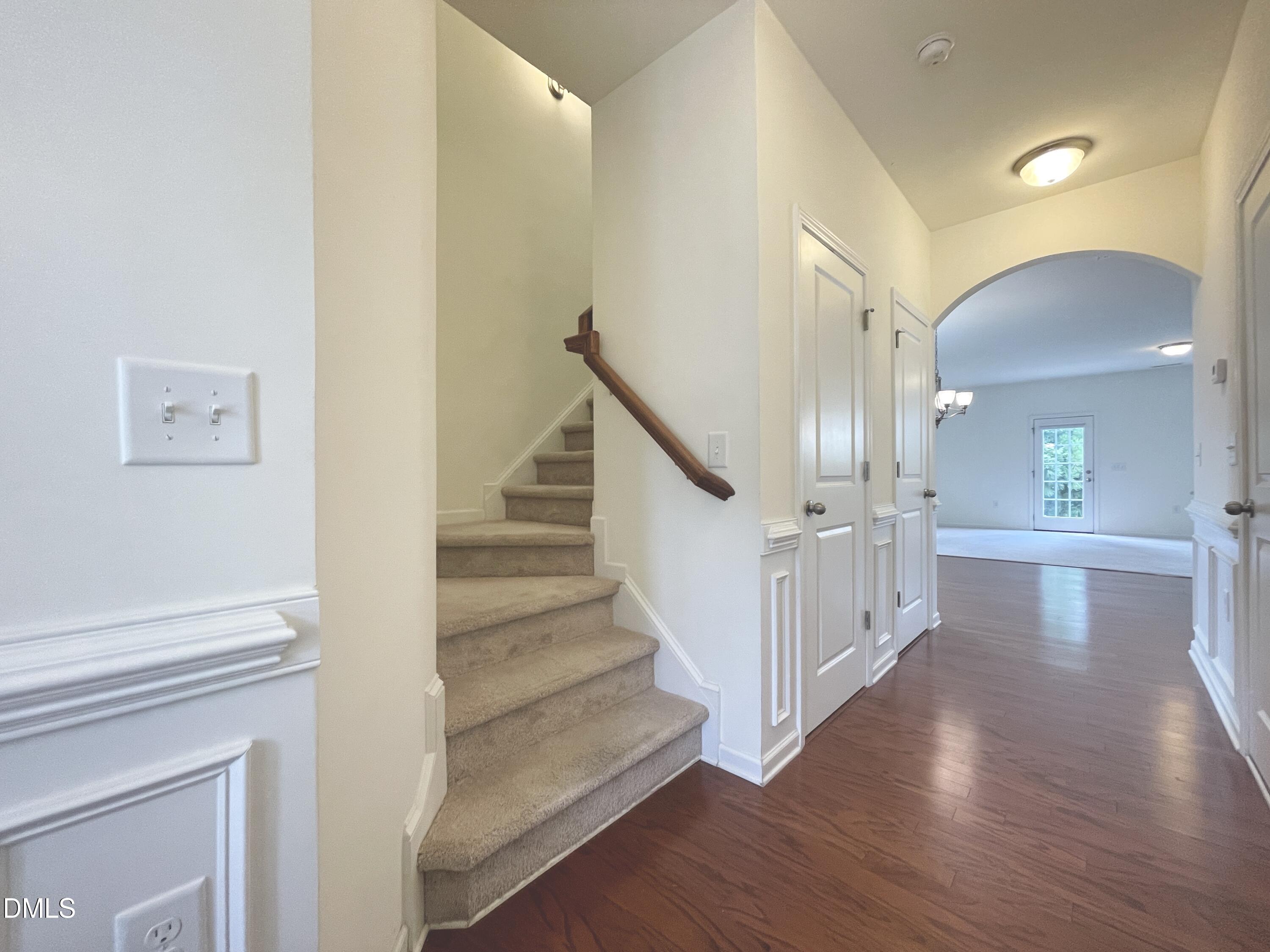 606 Briarcliff Street Property Photo 2