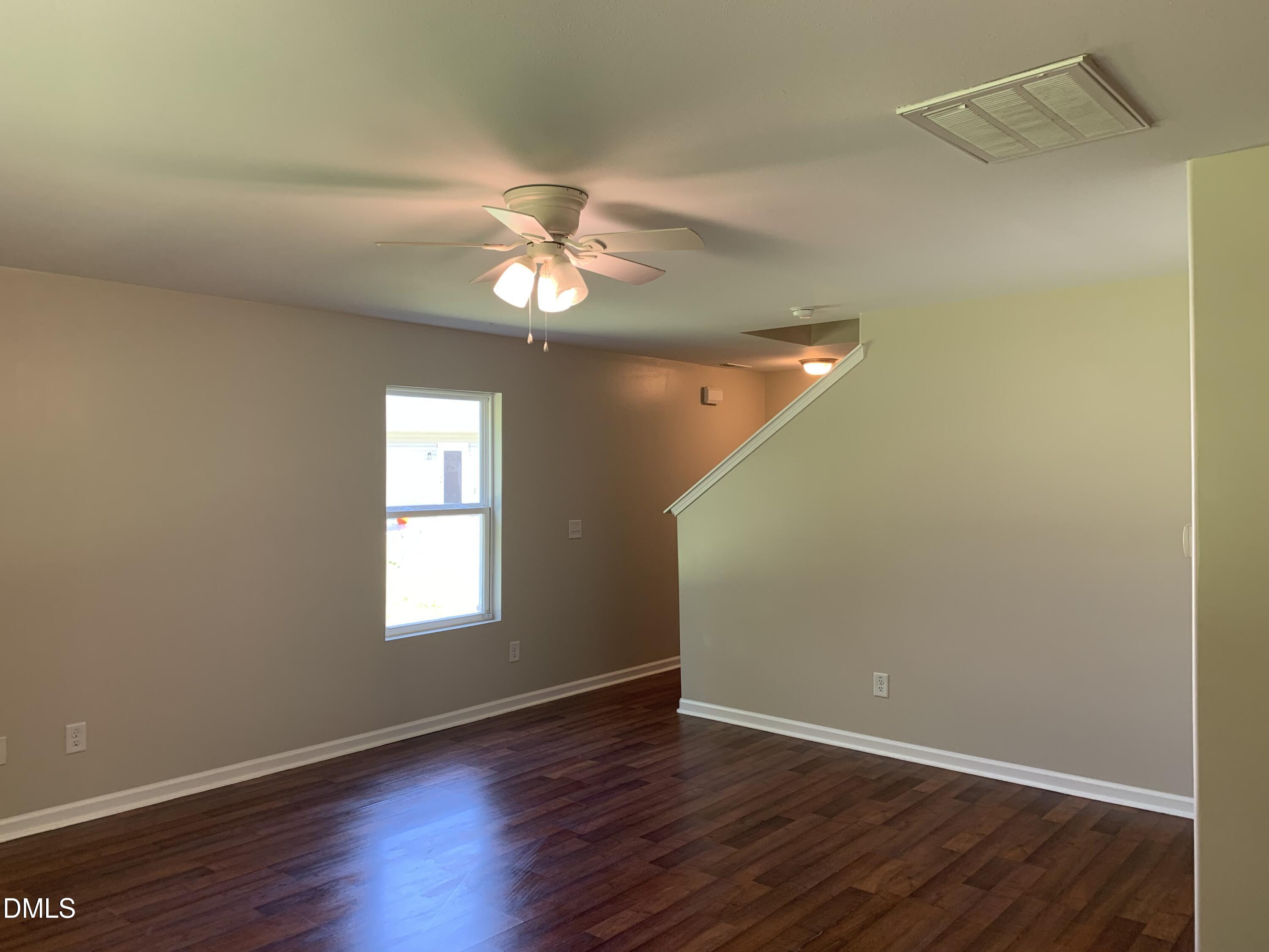 1402 Trio Run Property Photo 4