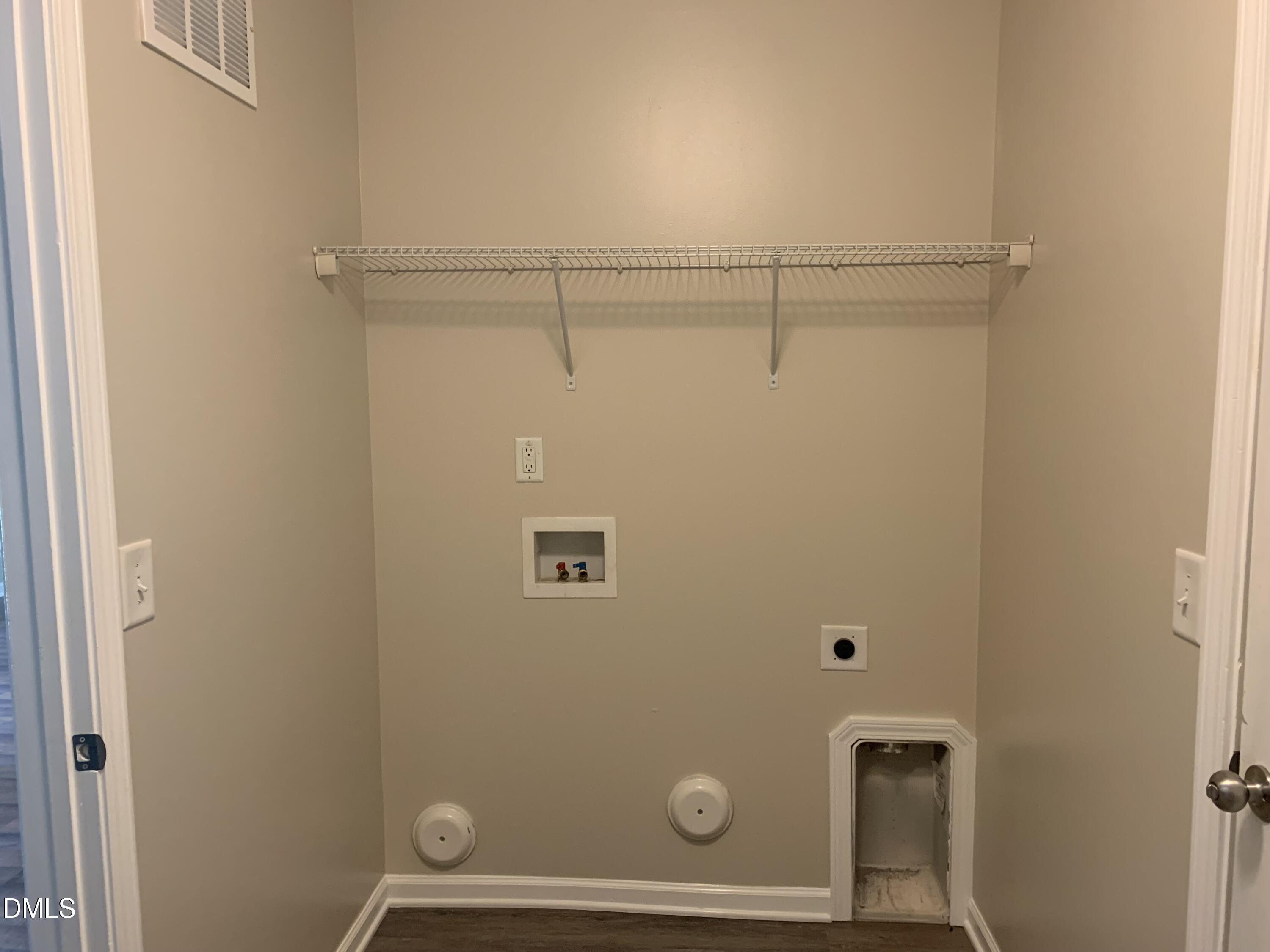 1402 Trio Run Property Photo 10