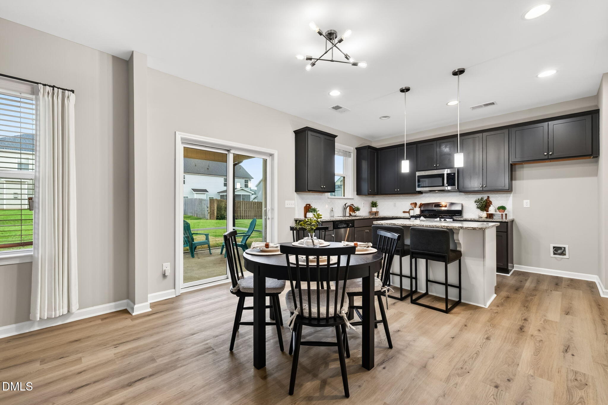 279 National Drive Property Photo 16