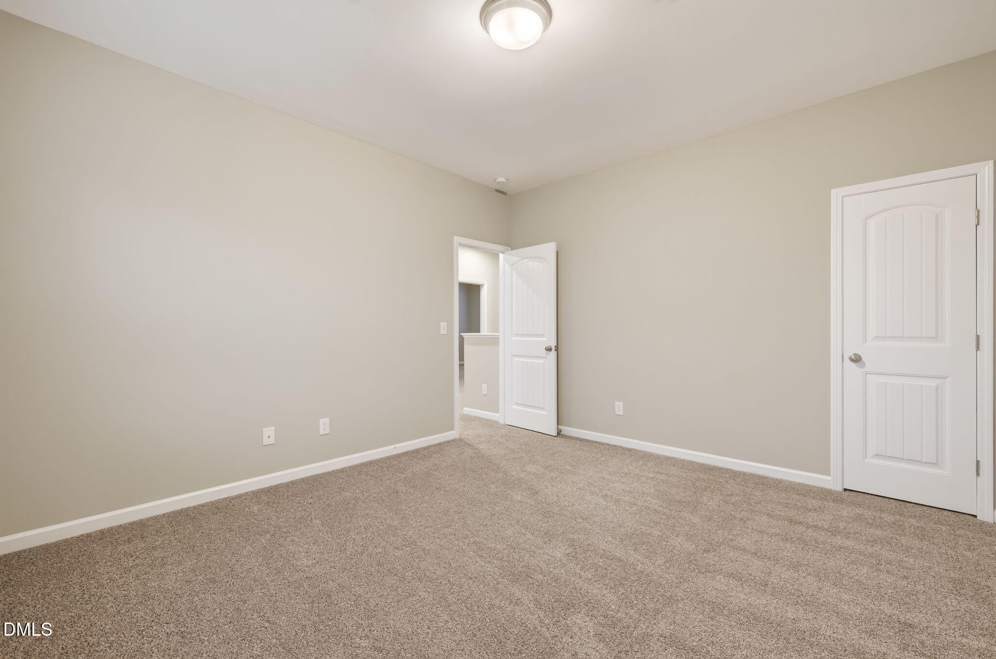 279 National Drive Property Photo 25