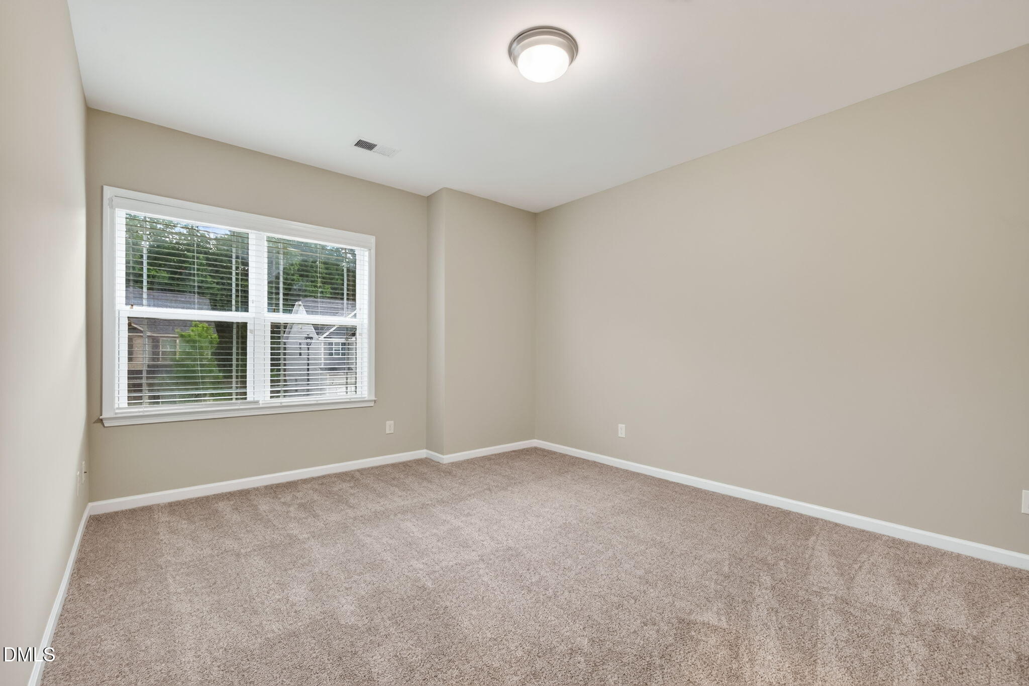 279 National Drive Property Photo 33