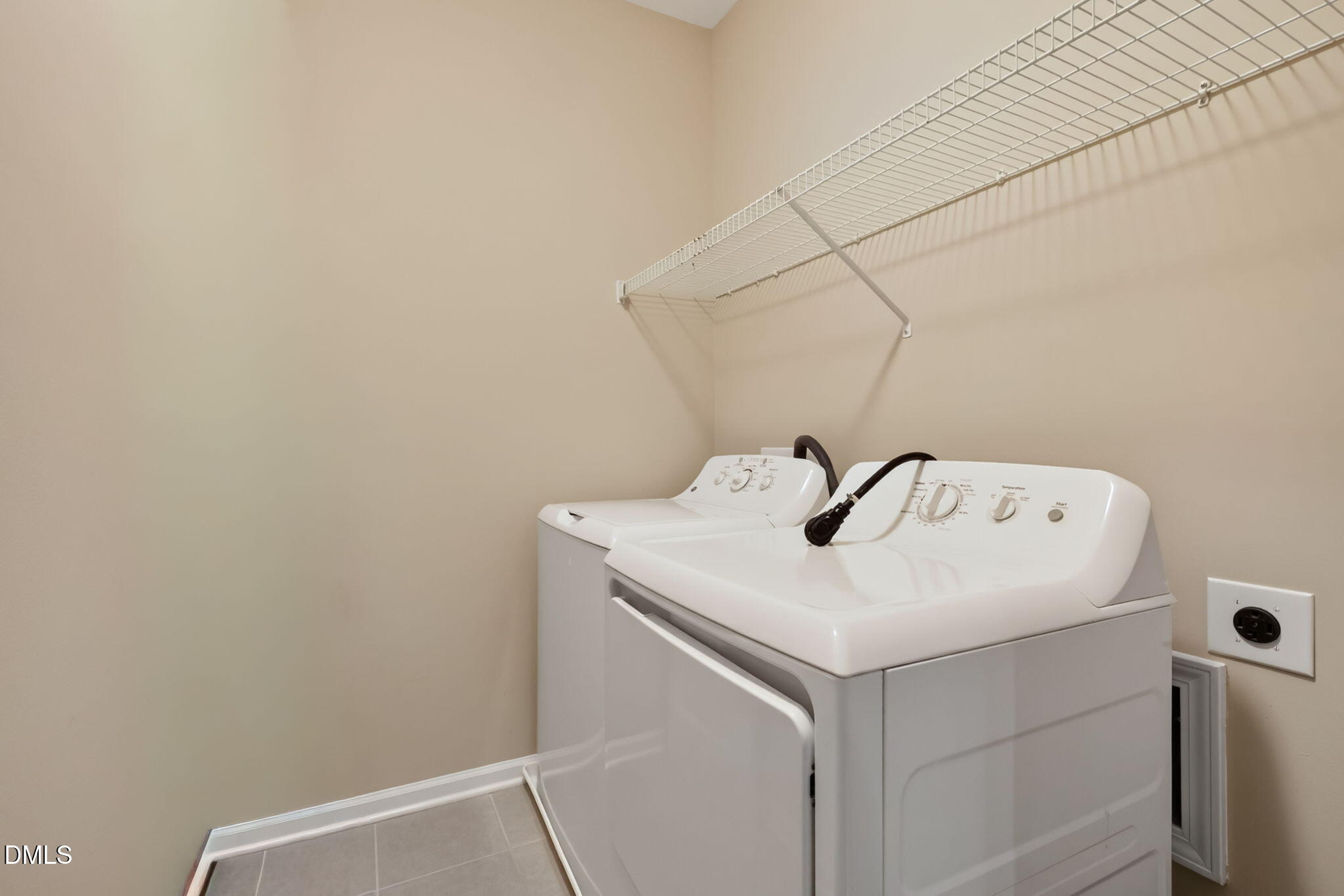 279 National Drive Property Photo 36