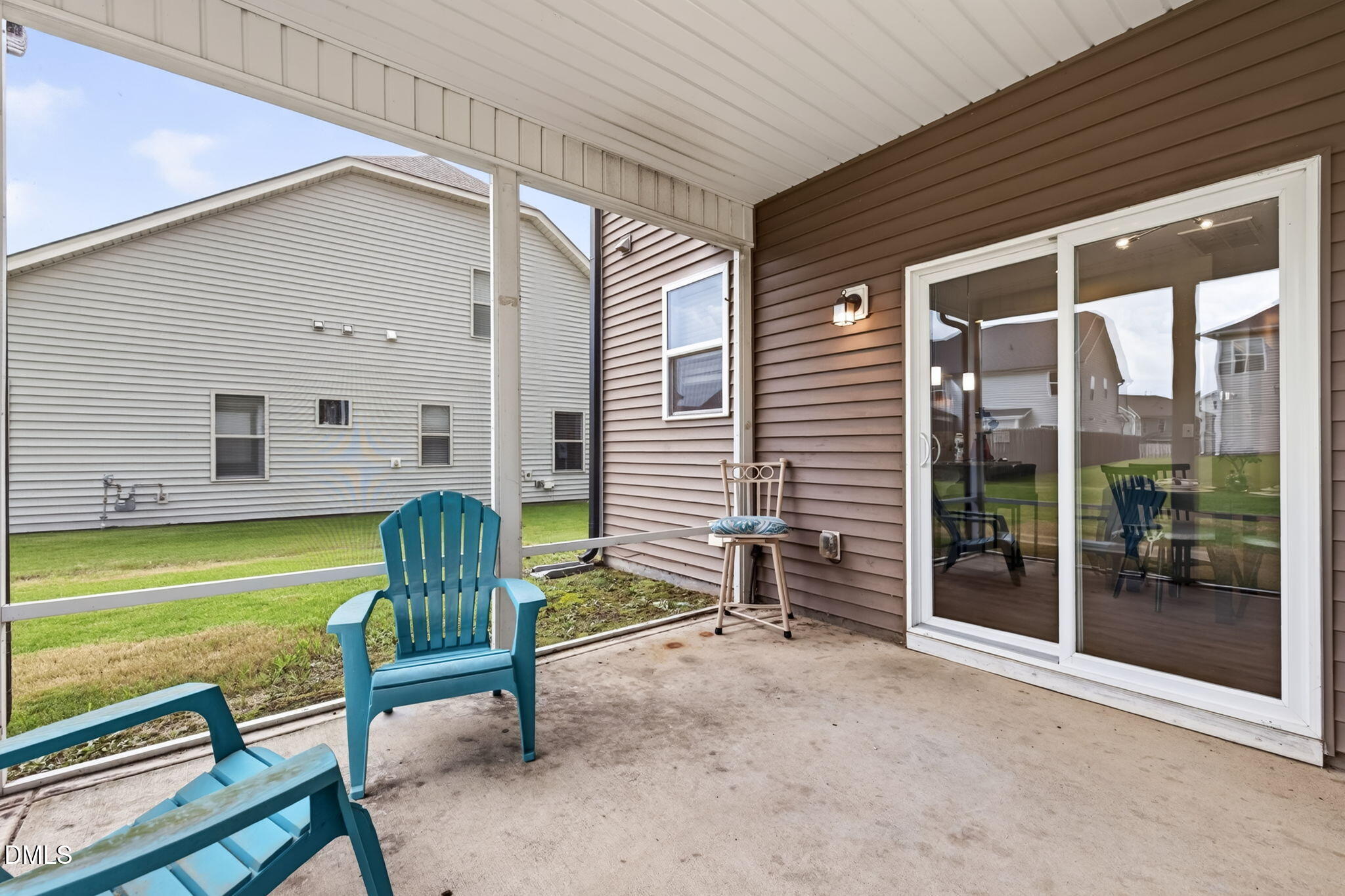 279 National Drive Property Photo 42