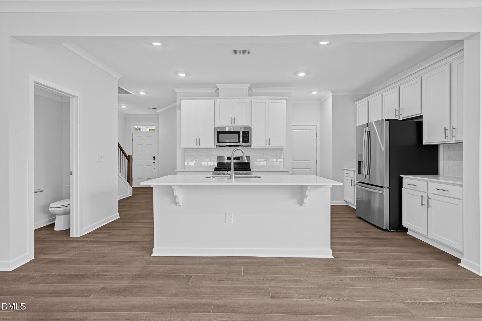 350 Park Slope Way Property Photo 5