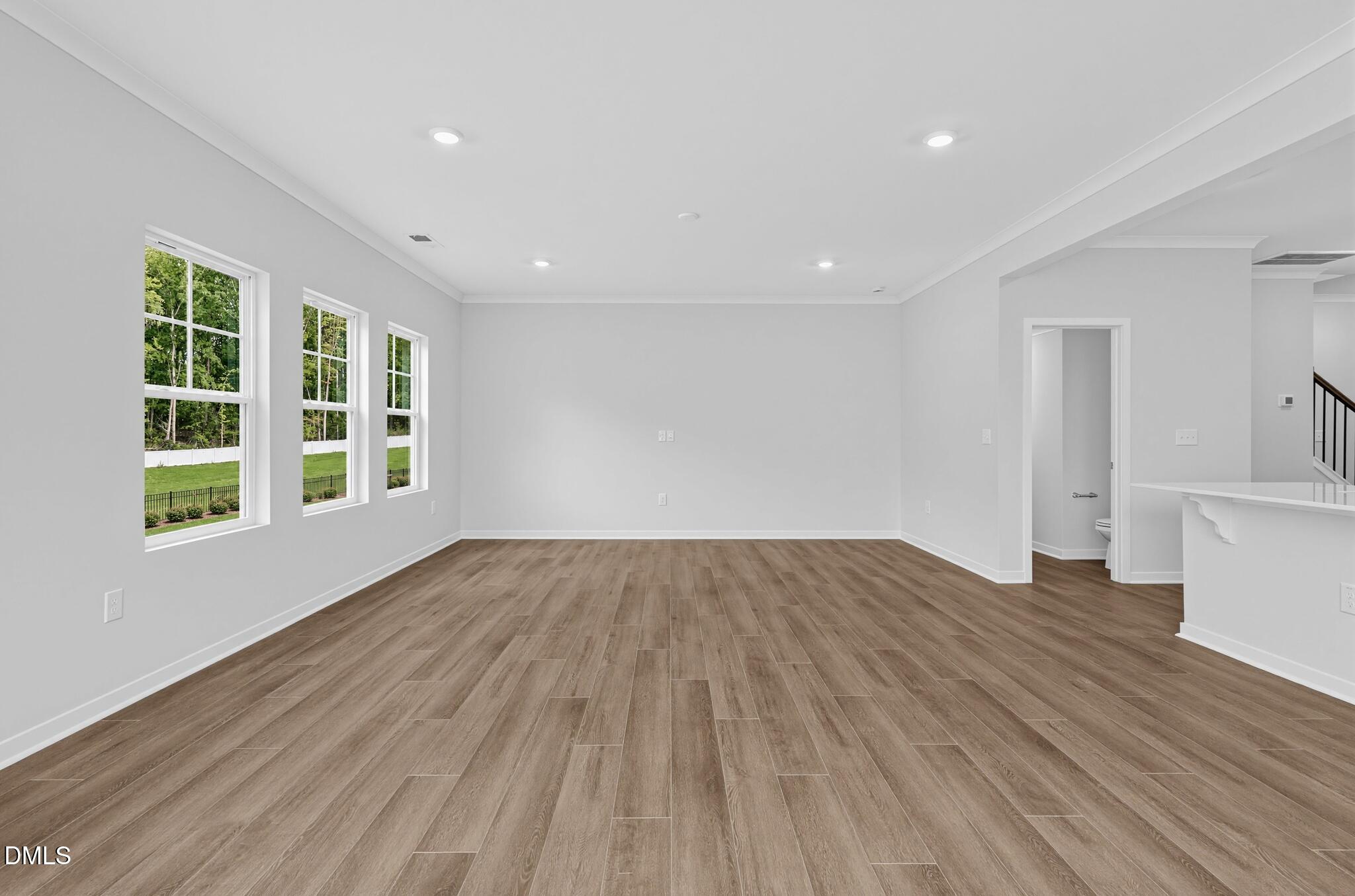 350 Park Slope Way Property Photo 7