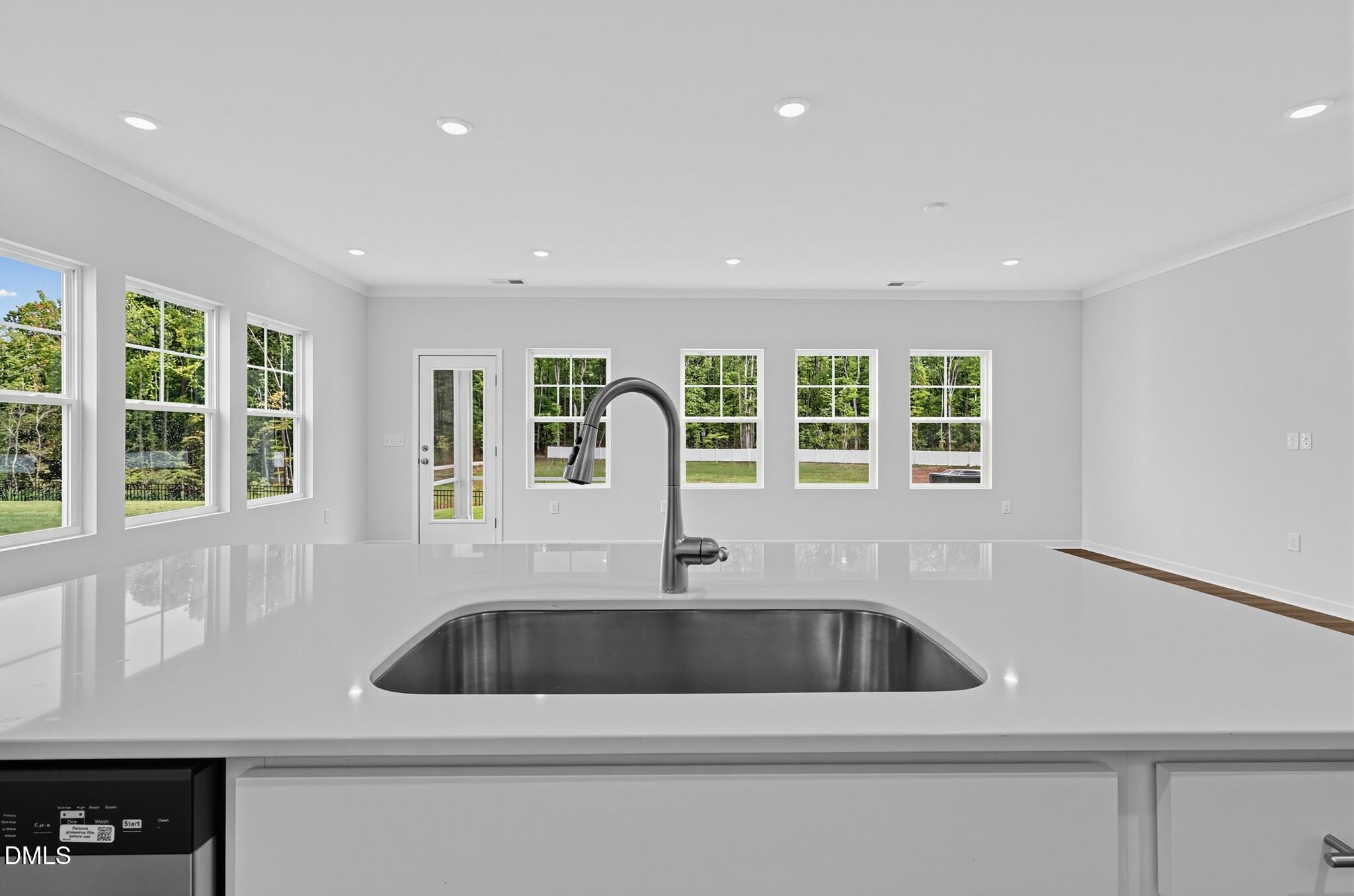 350 Park Slope Way Property Photo 17
