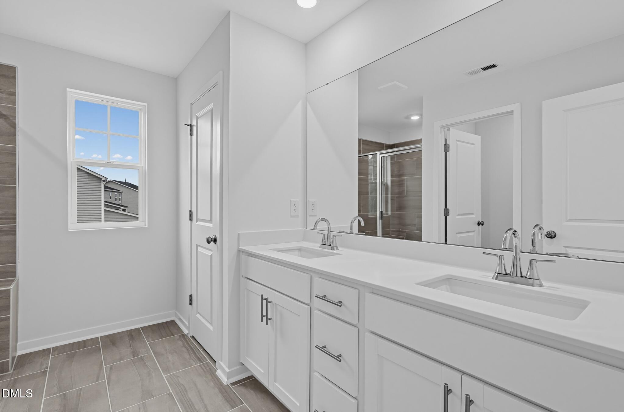 350 Park Slope Way Property Photo 24