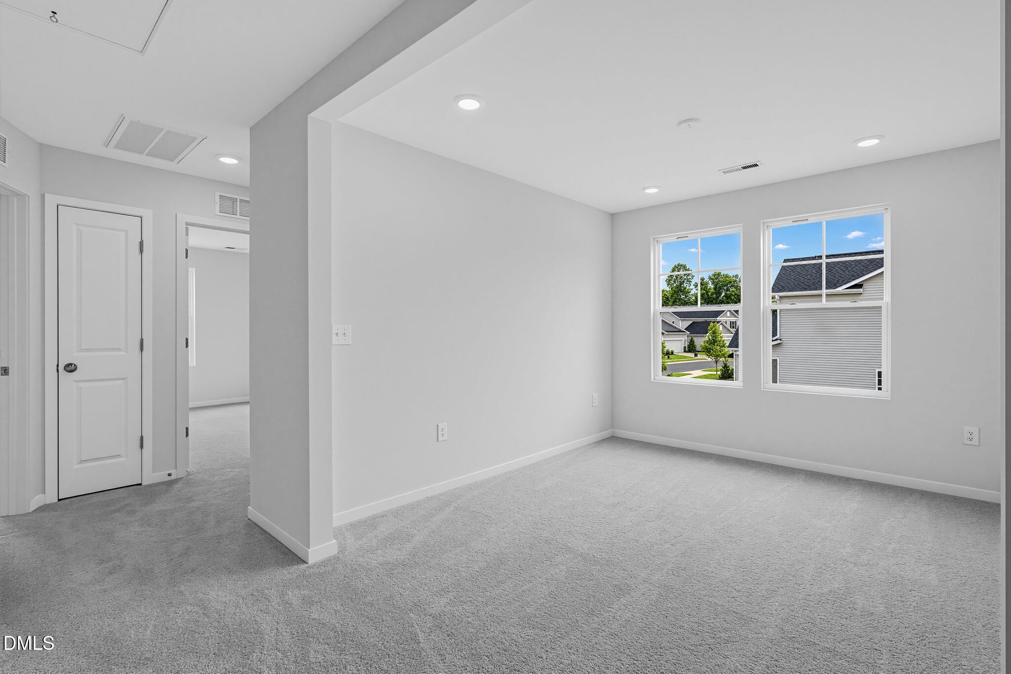 350 Park Slope Way Property Photo 27