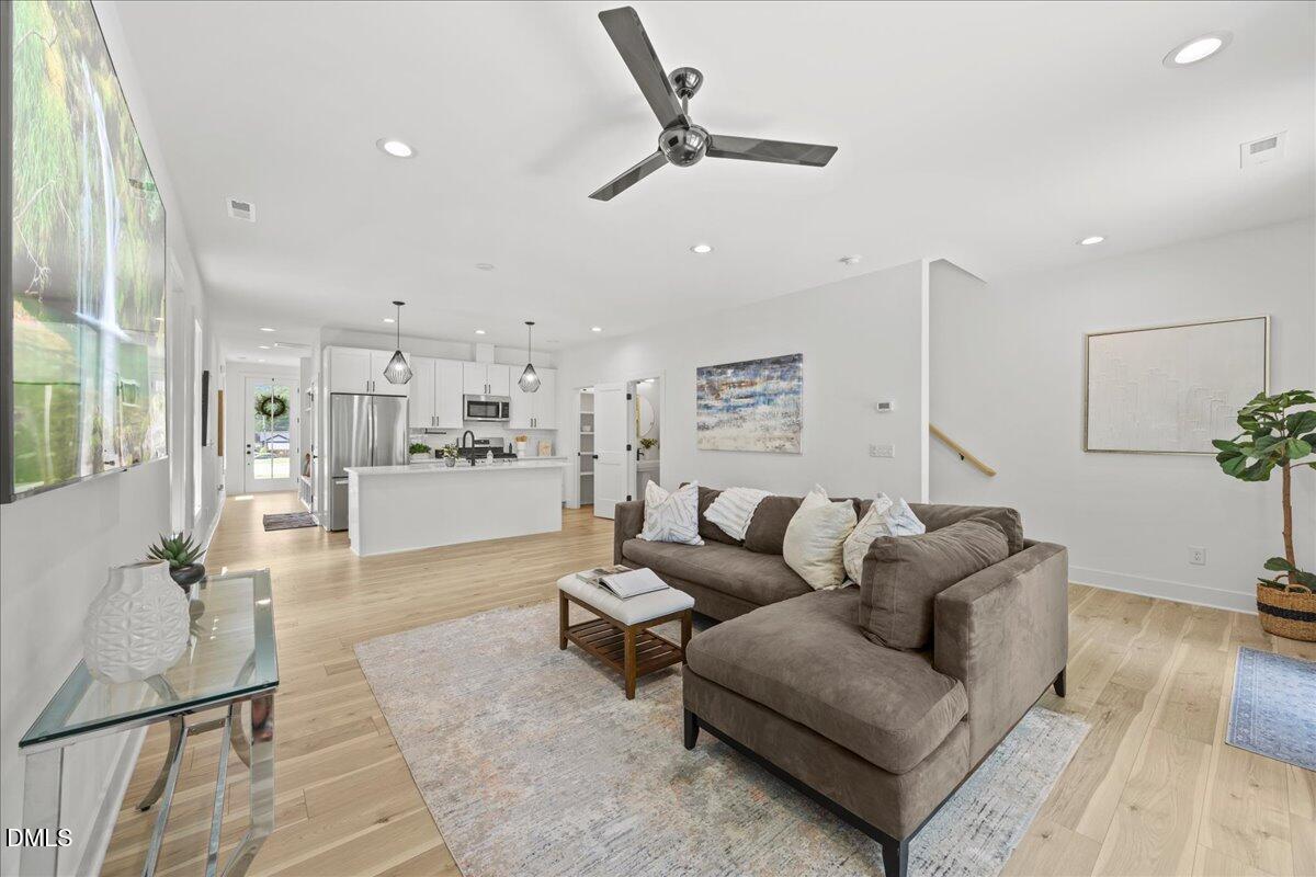829 Cumberland Street Property Photo 4