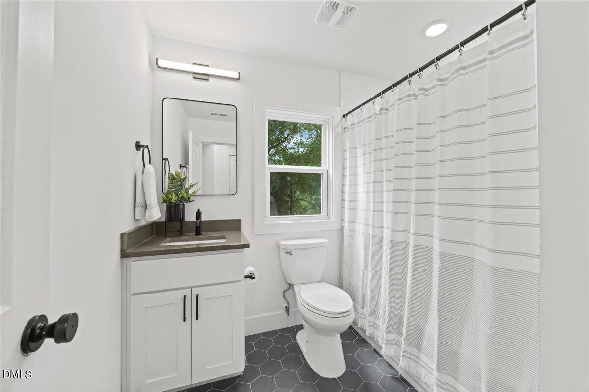 829 Cumberland Street Property Photo 26