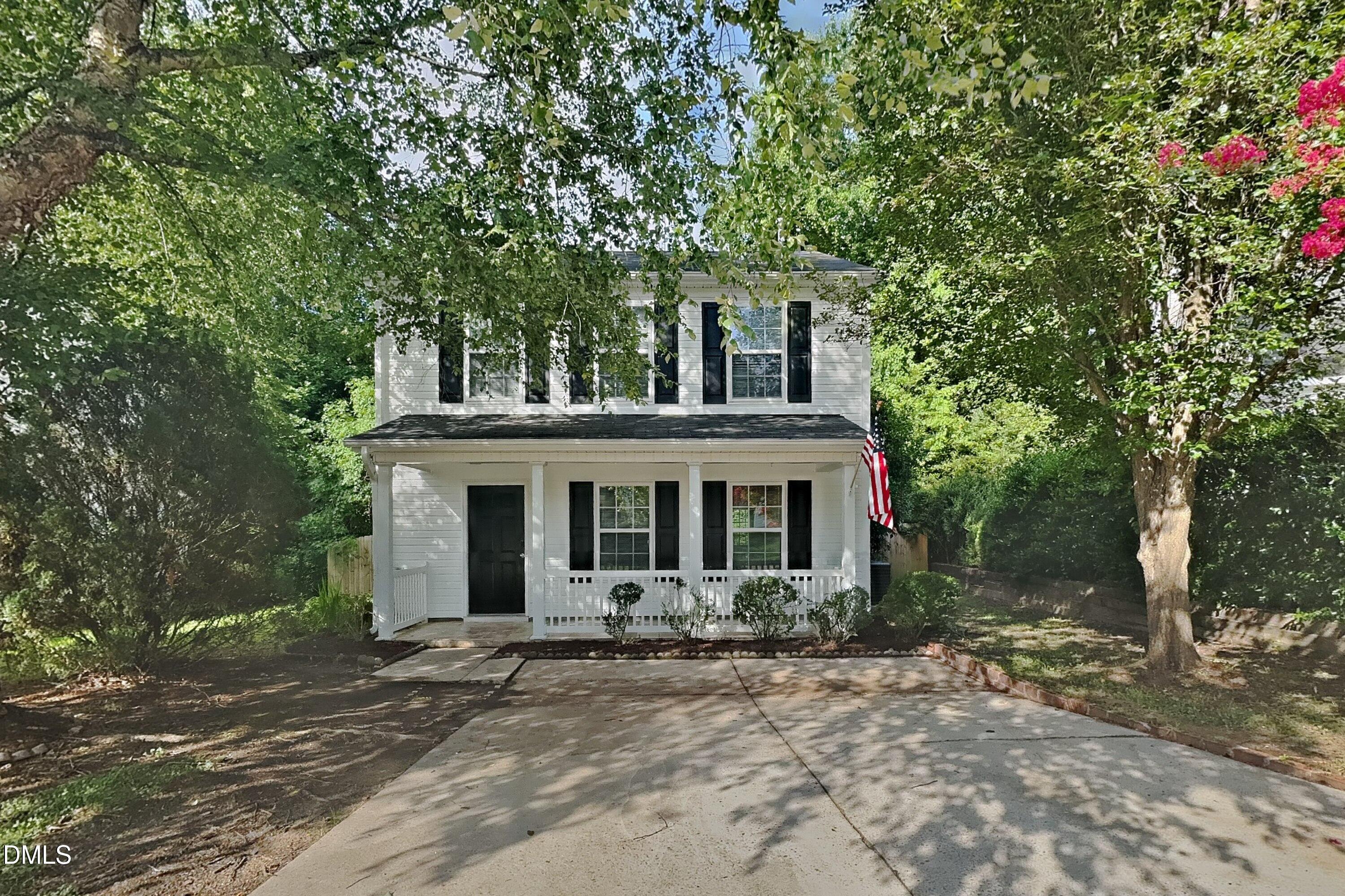 4812 Silverdene Street Property Photo 1