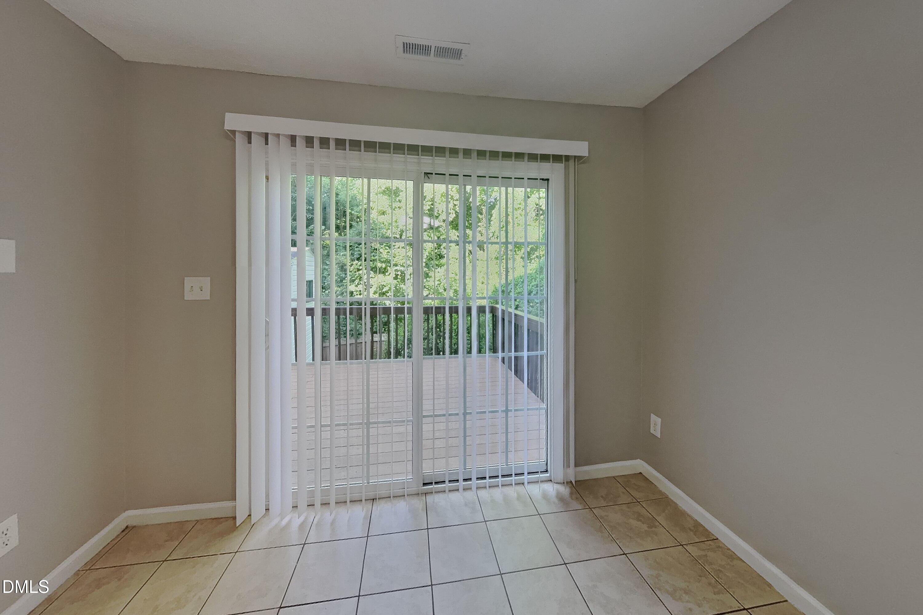 4812 Silverdene Street Property Photo 4