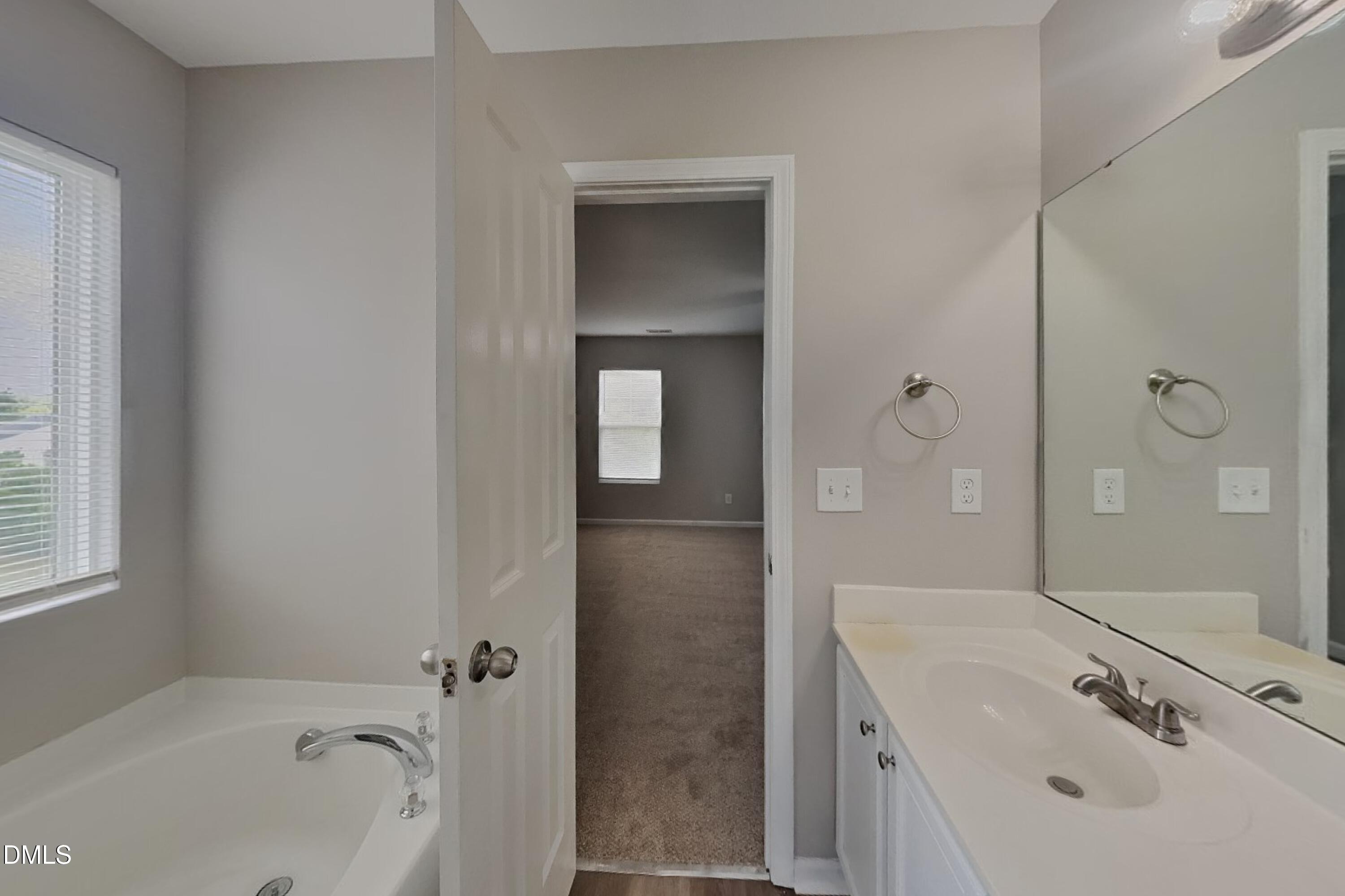 6867 Horseback Lane Property Photo 8