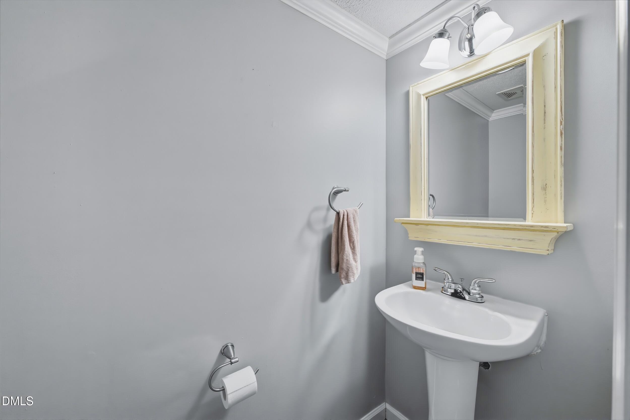 109 Luxon Place Property Photo 14