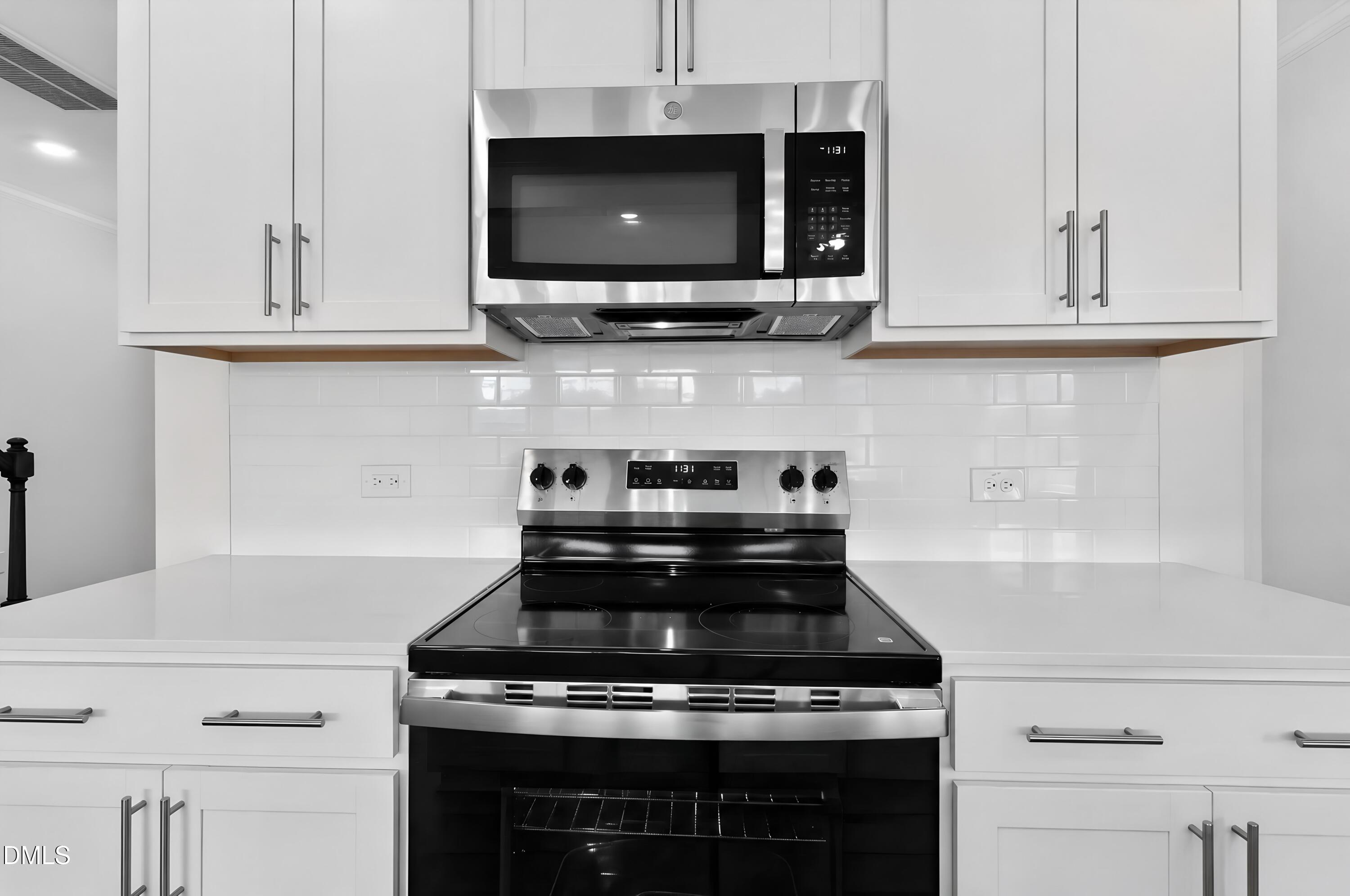 279 Beachcomber Drive Property Photo 8