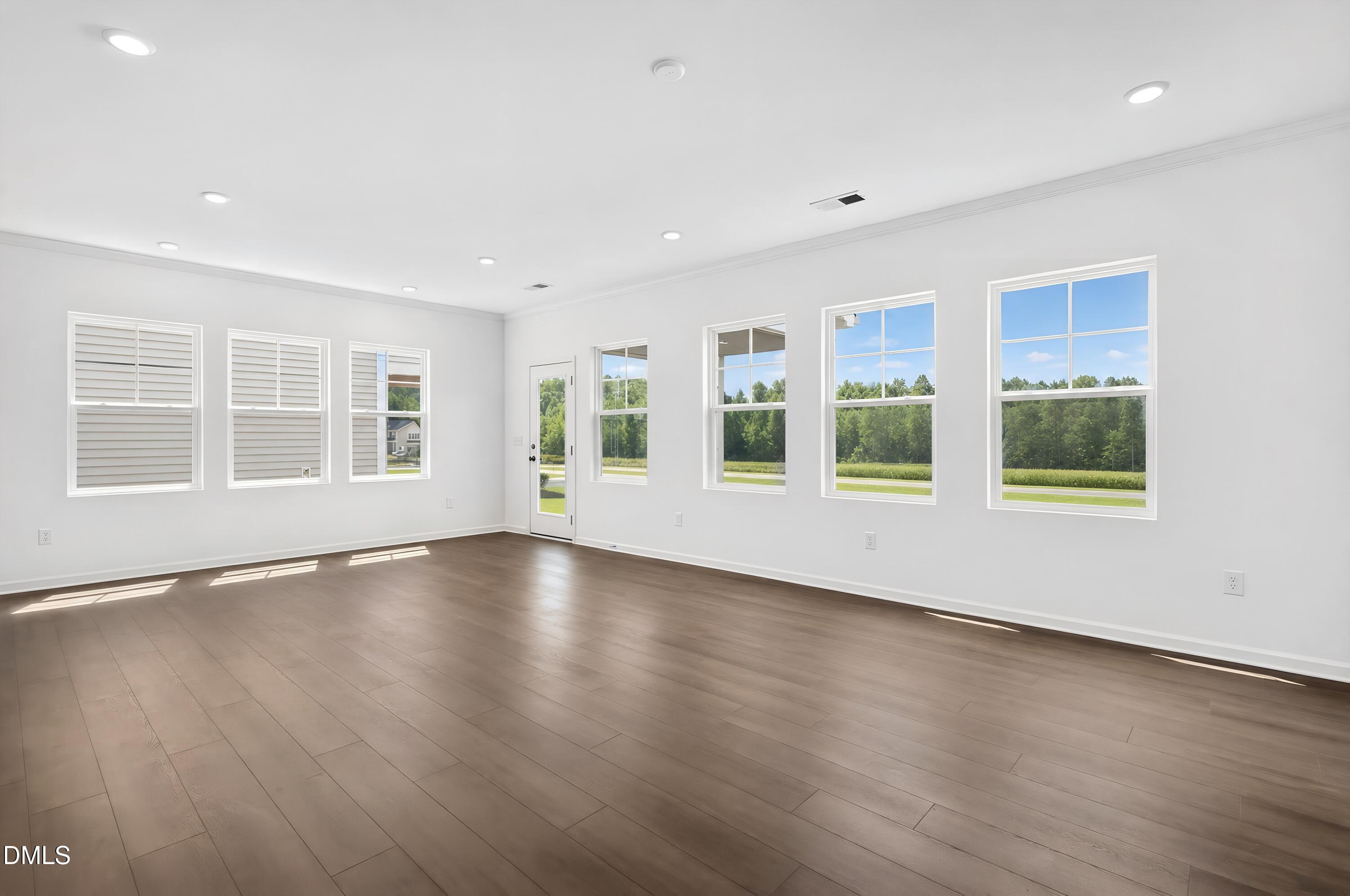279 Beachcomber Drive Property Photo 12