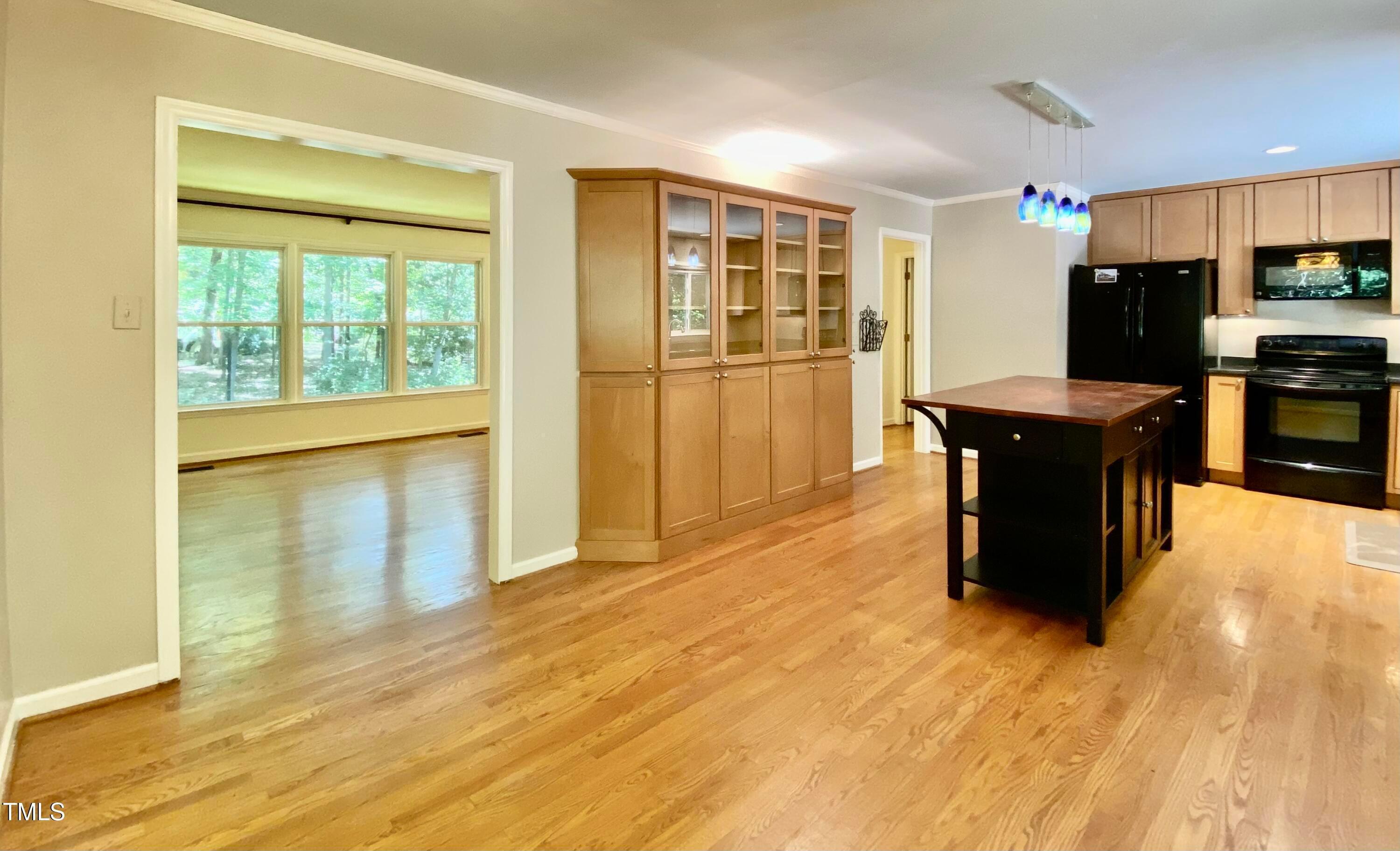 512 November Drive Property Photo 16