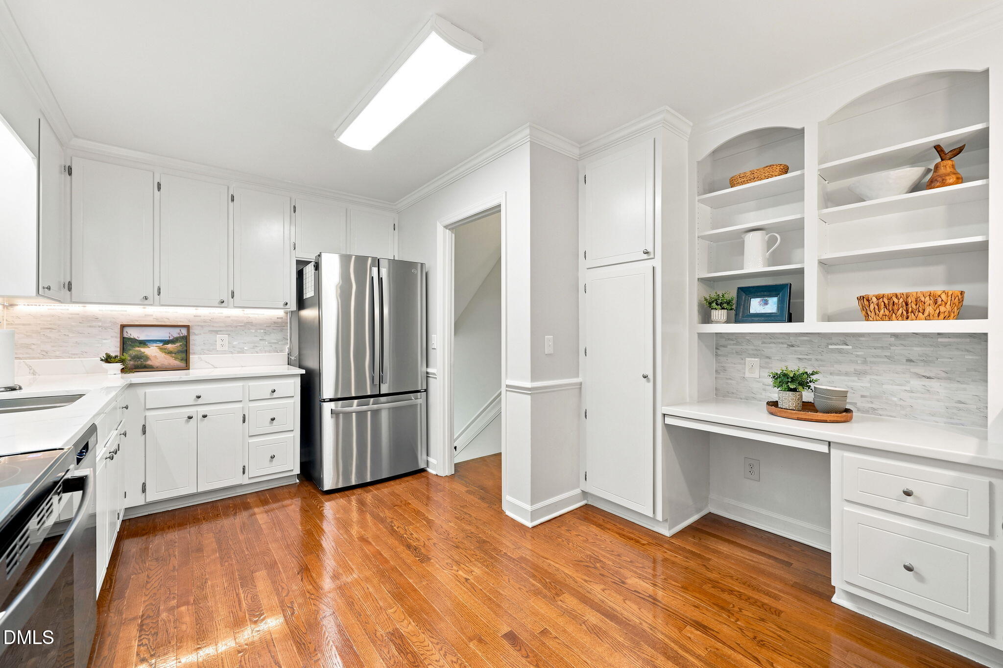6329 Deerview Drive Property Photo 8