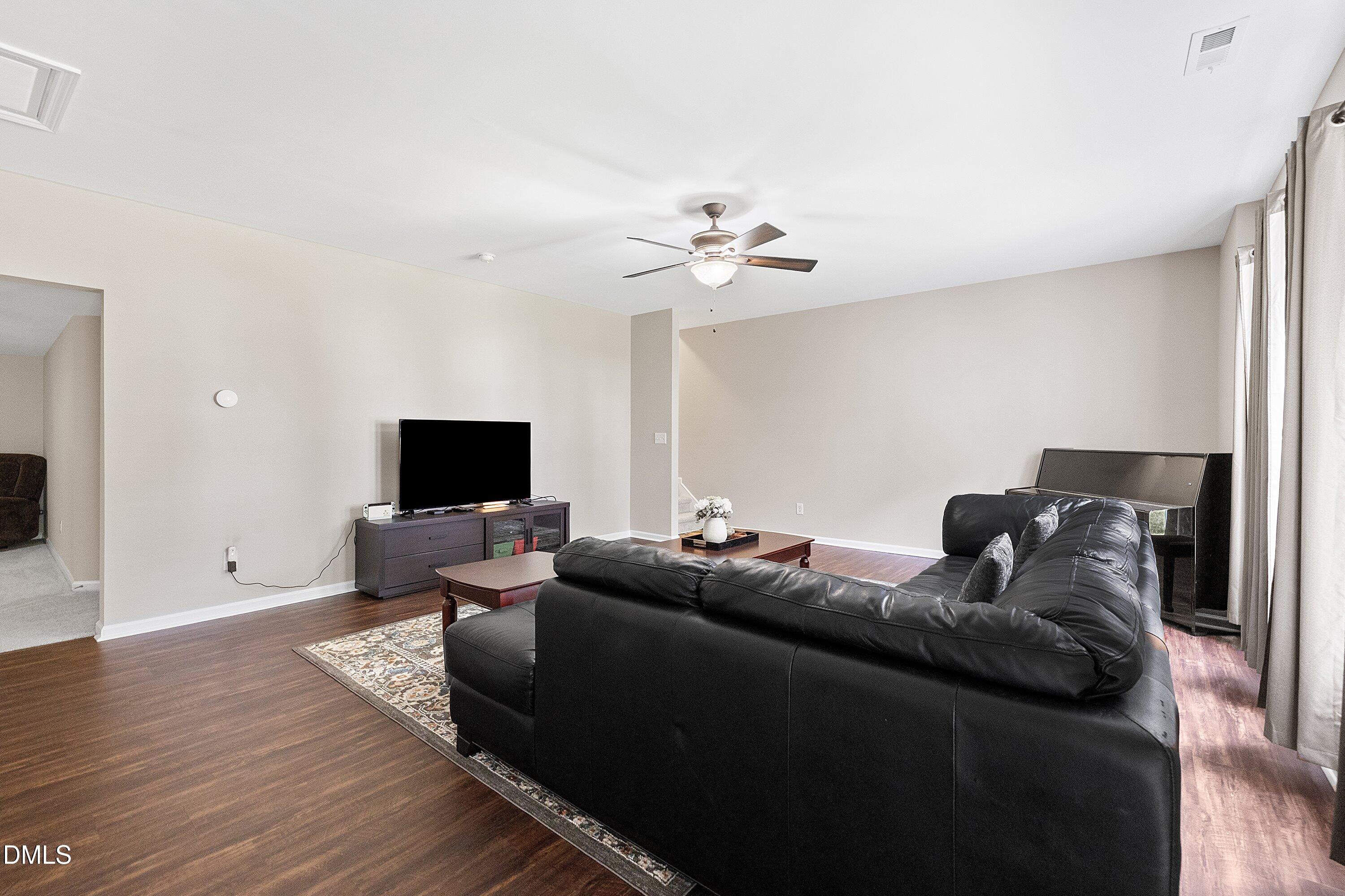 3302 Colorcott Street Property Photo 42