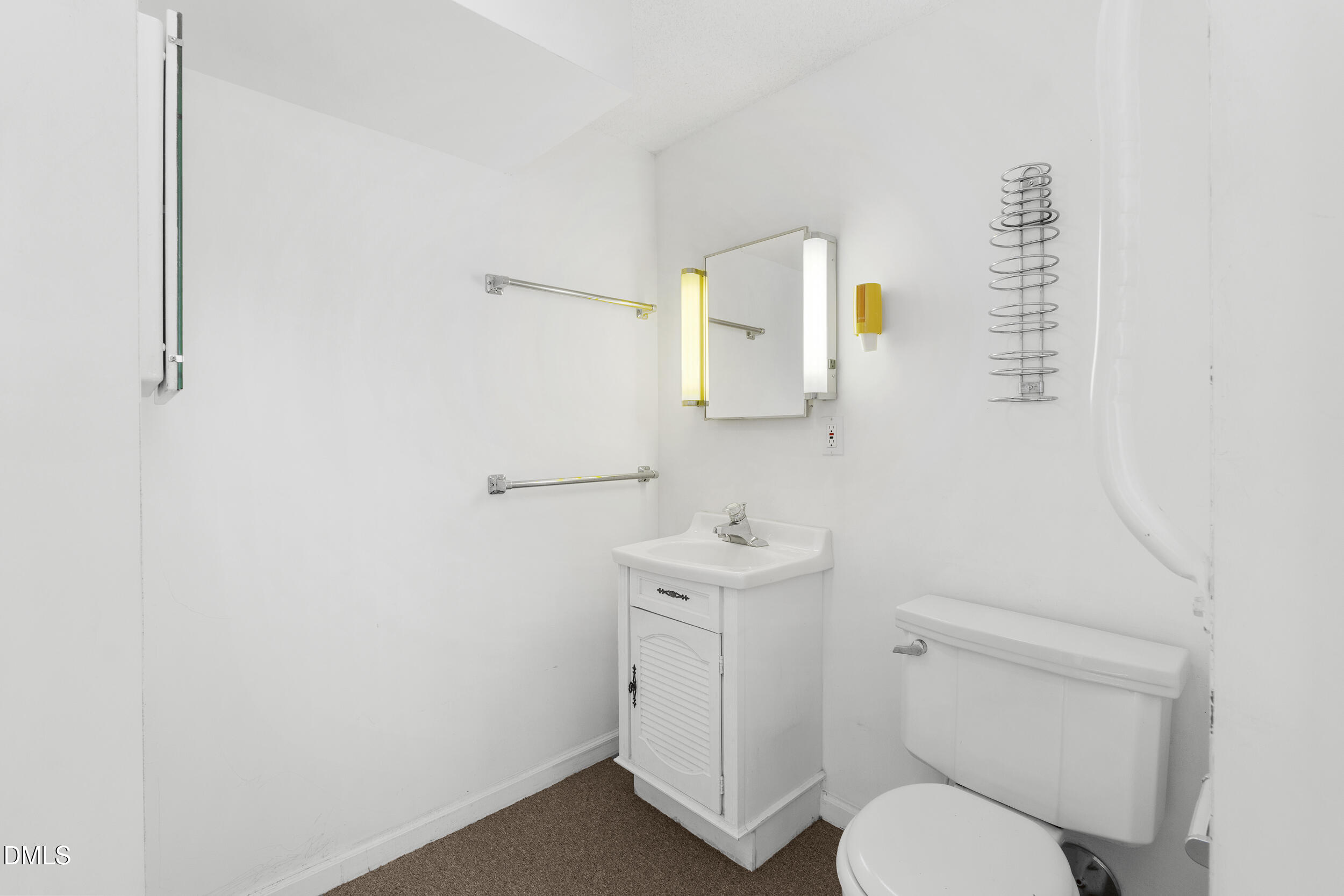 603 Duke Street Property Photo 30