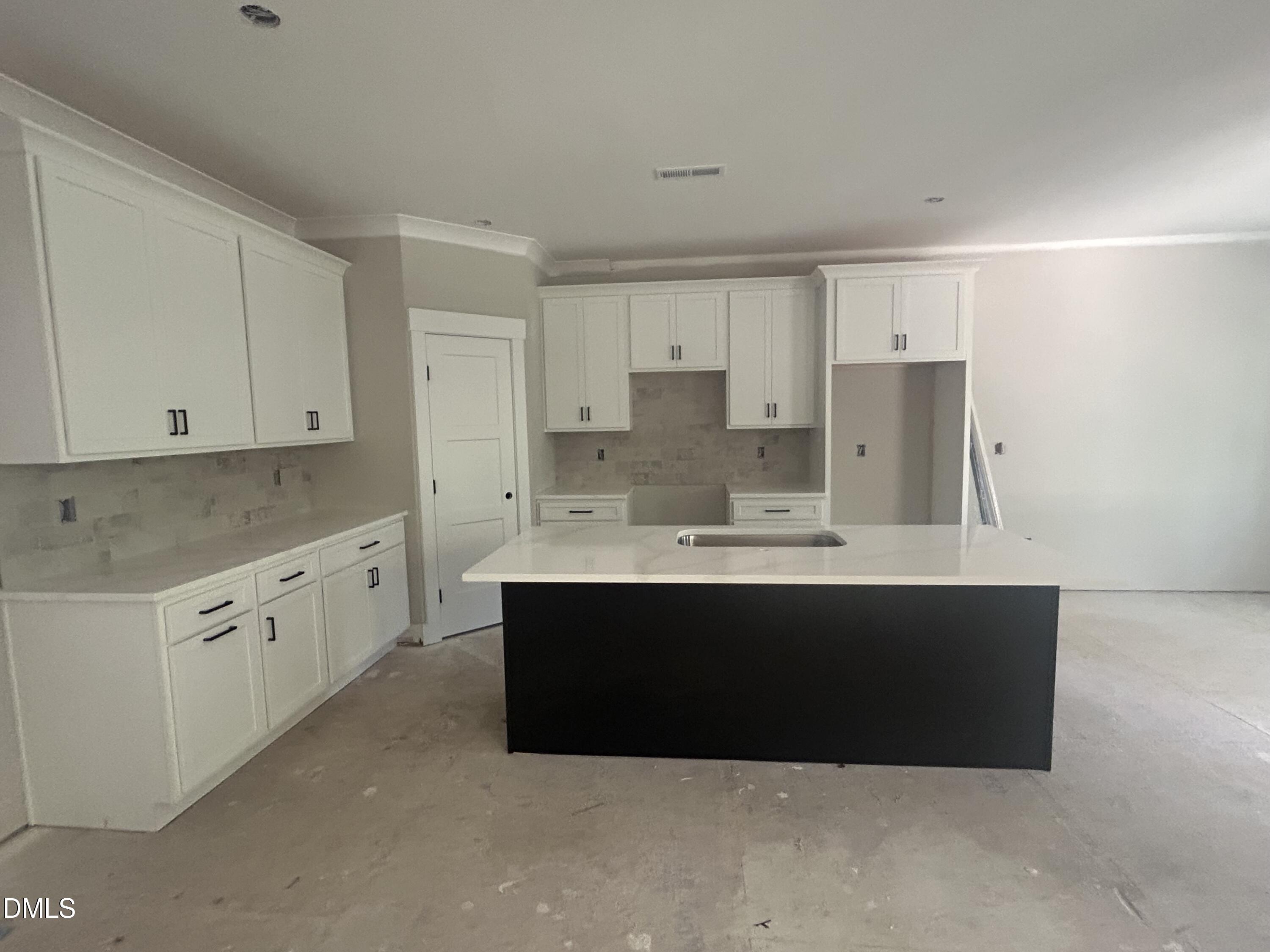 4515 Buckhorn Road Property Photo 2
