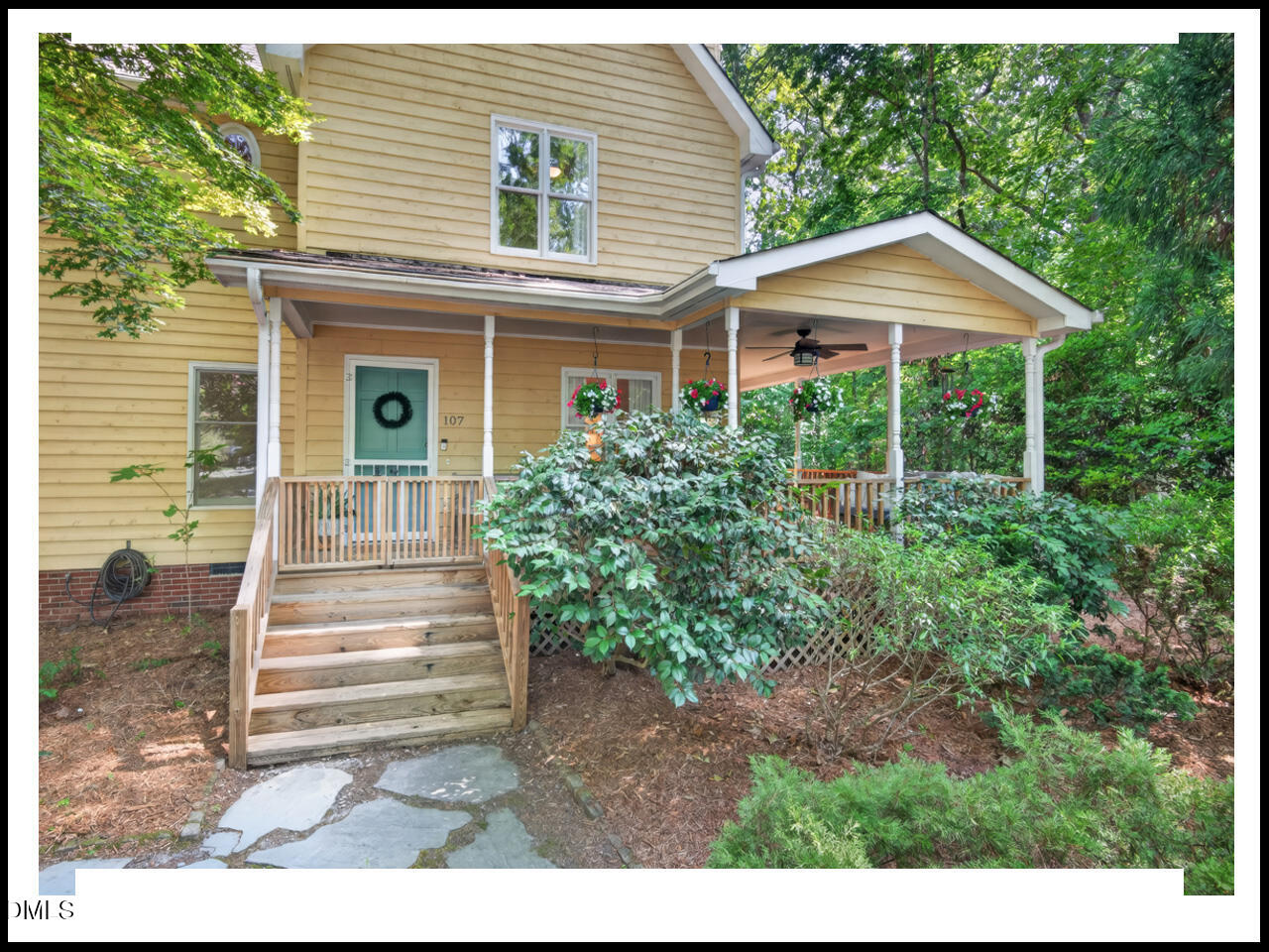 107 Alba Lane Property Photo 1