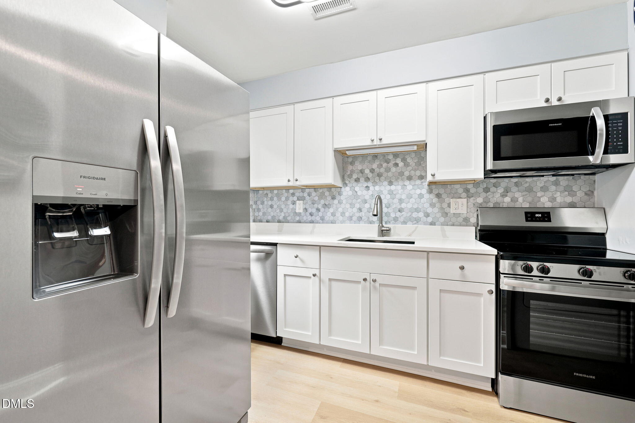 305 Kendall Drive # 203 Property Photo 8