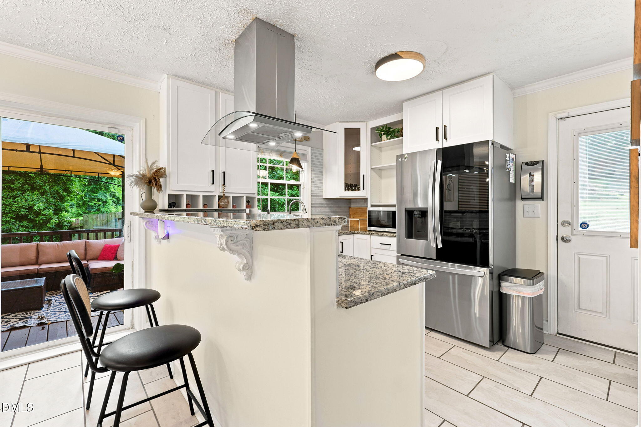 2021 Spruce Street Property Photo 5