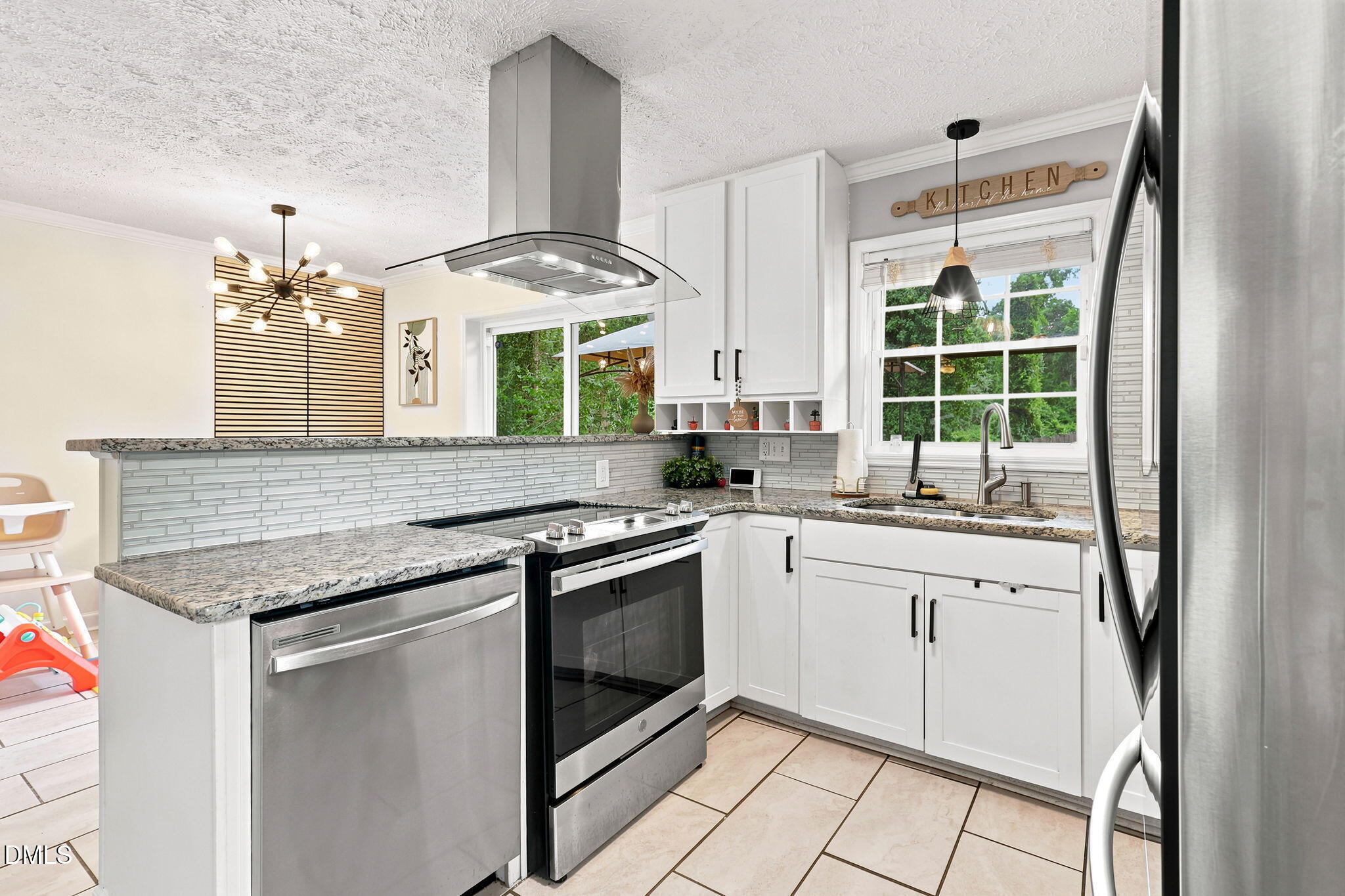 2021 Spruce Street Property Photo 6