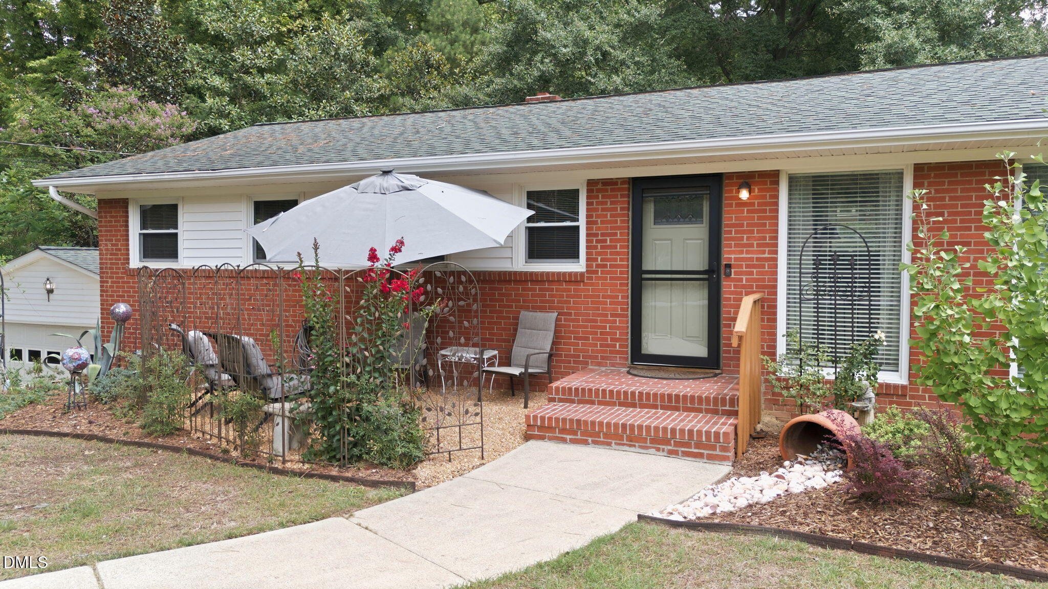 4013 Vesta Drive Property Photo 5