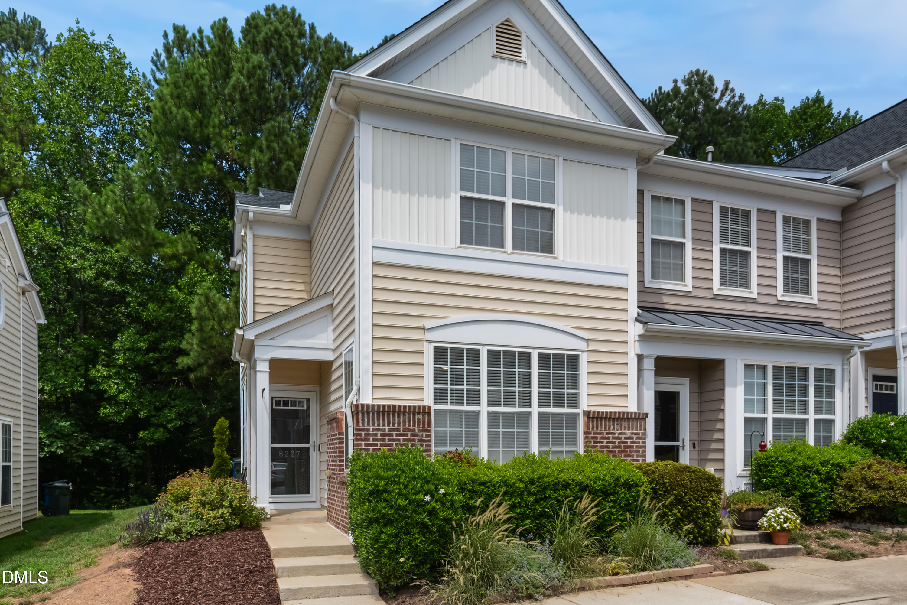 8227 City Loft Court Property Photo 1