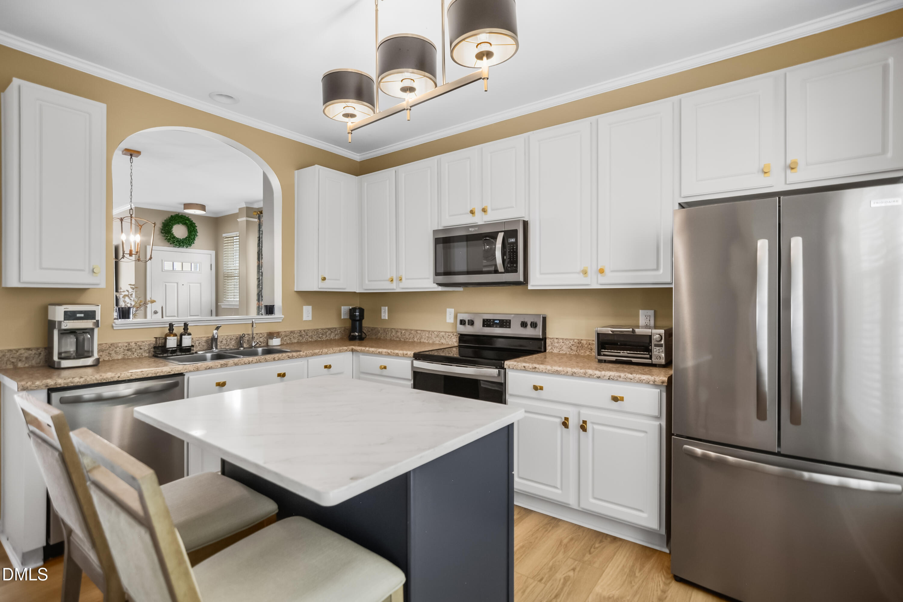 8227 City Loft Court Property Photo 10