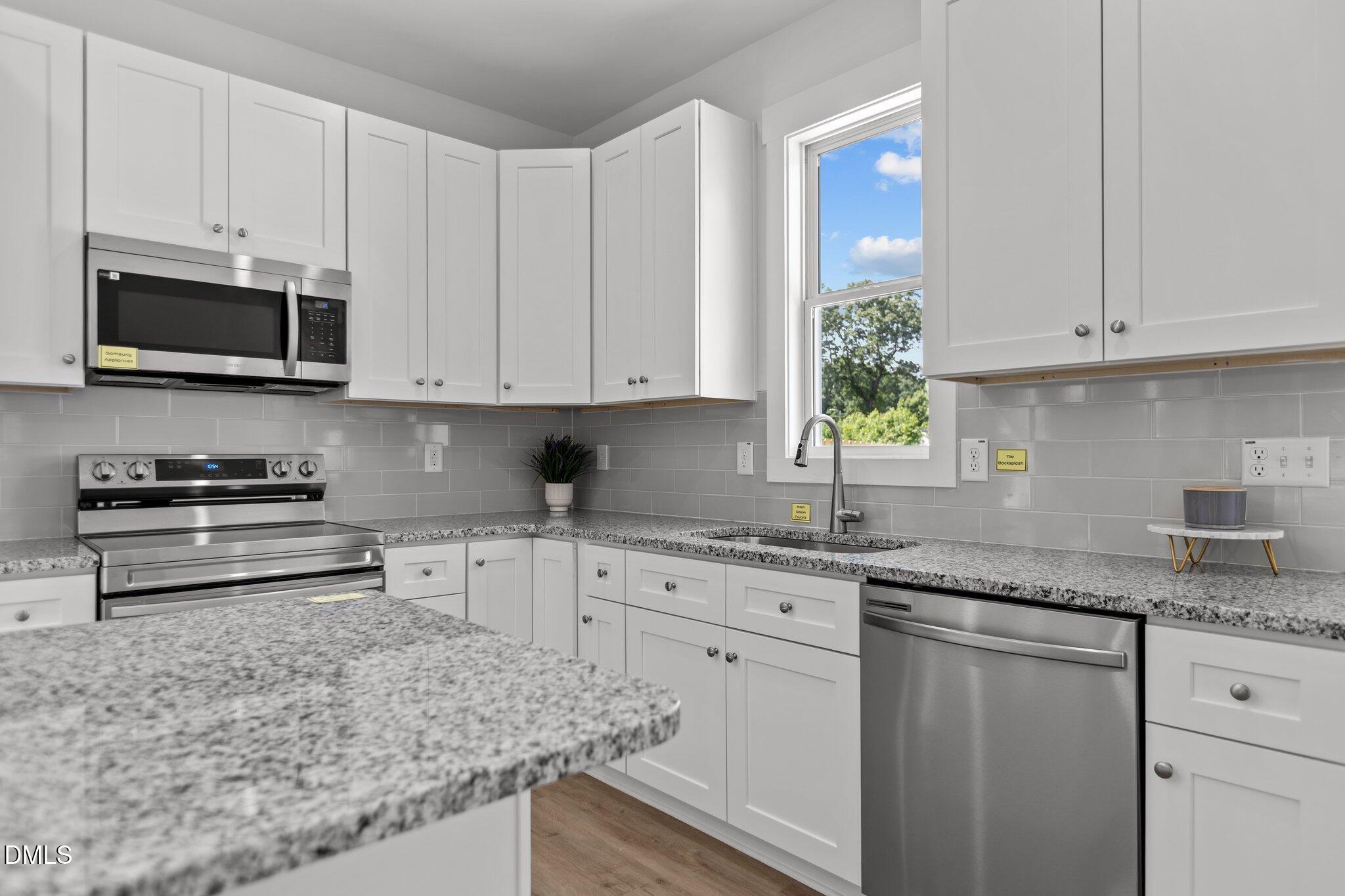 309 E Harnett Street Property Photo 4
