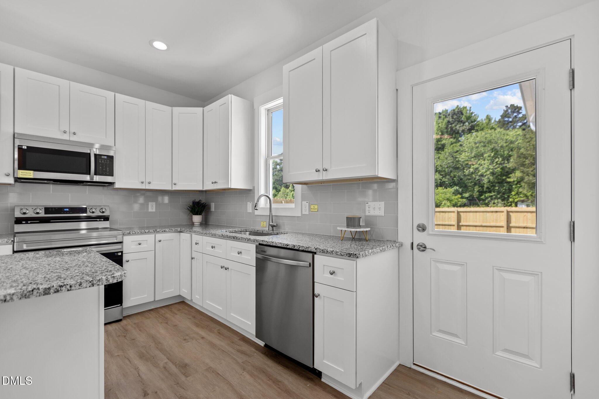 309 E Harnett Street Property Photo 8