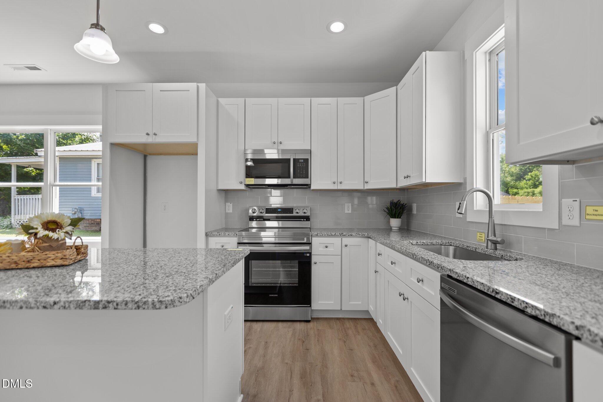 309 E Harnett Street Property Photo 9