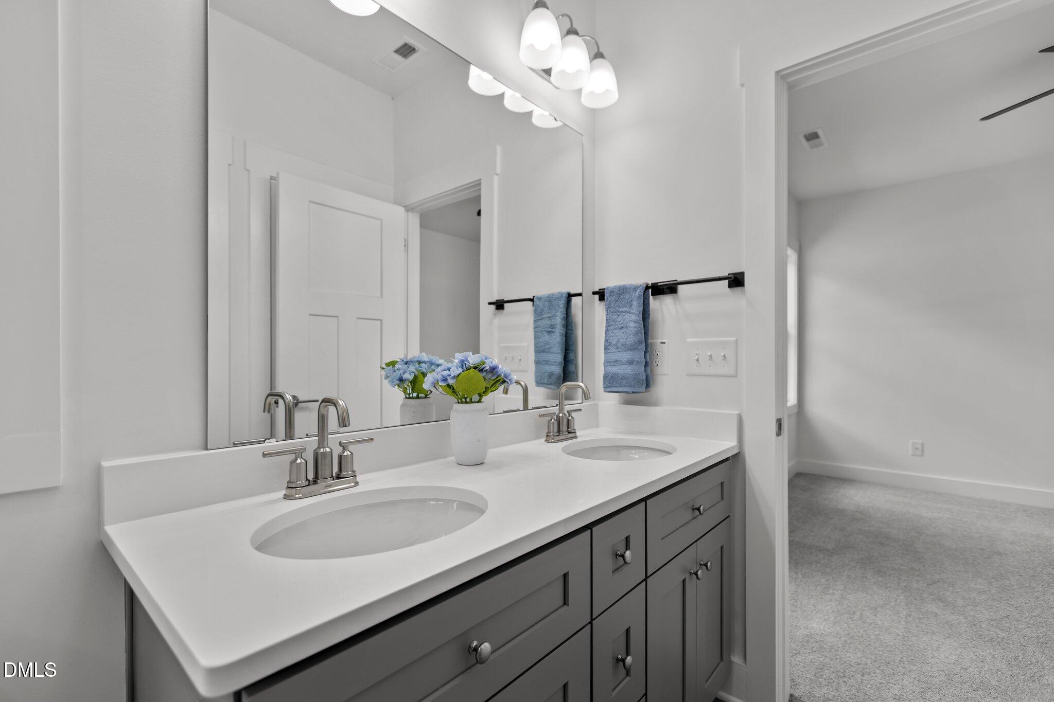 309 E Harnett Street Property Photo 18