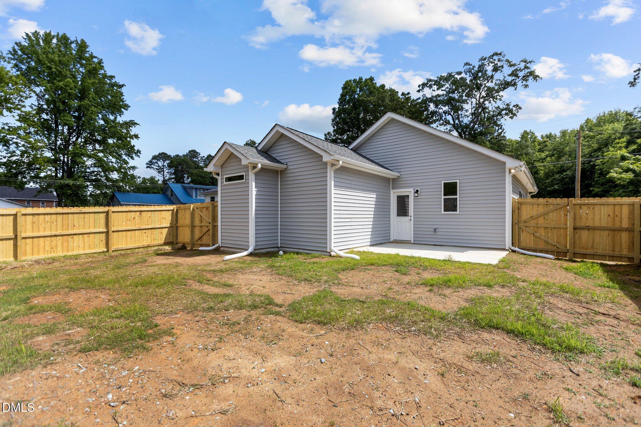 309 E Harnett Street Property Photo 41