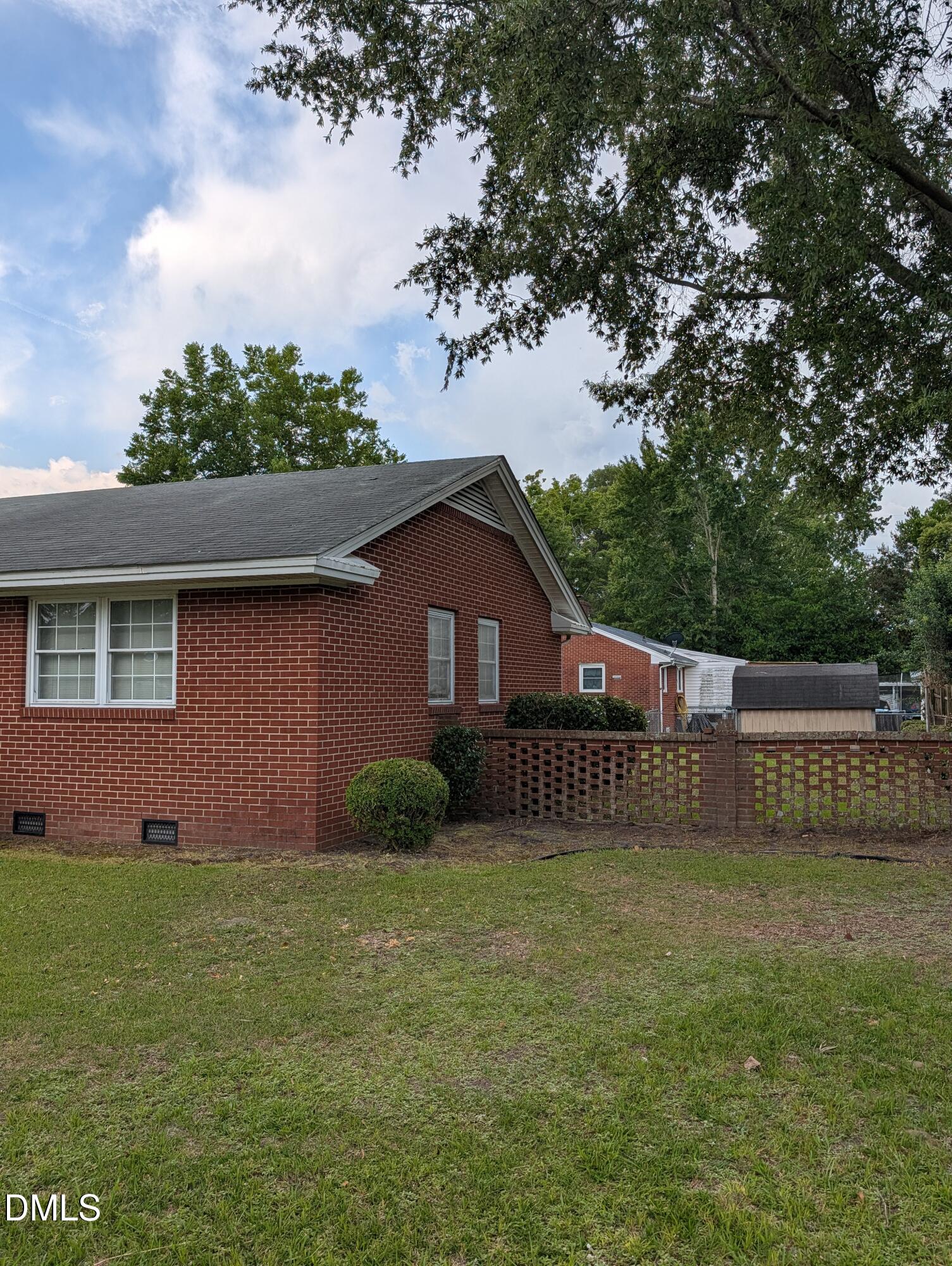 1708 Laurel Street Property Photo 3
