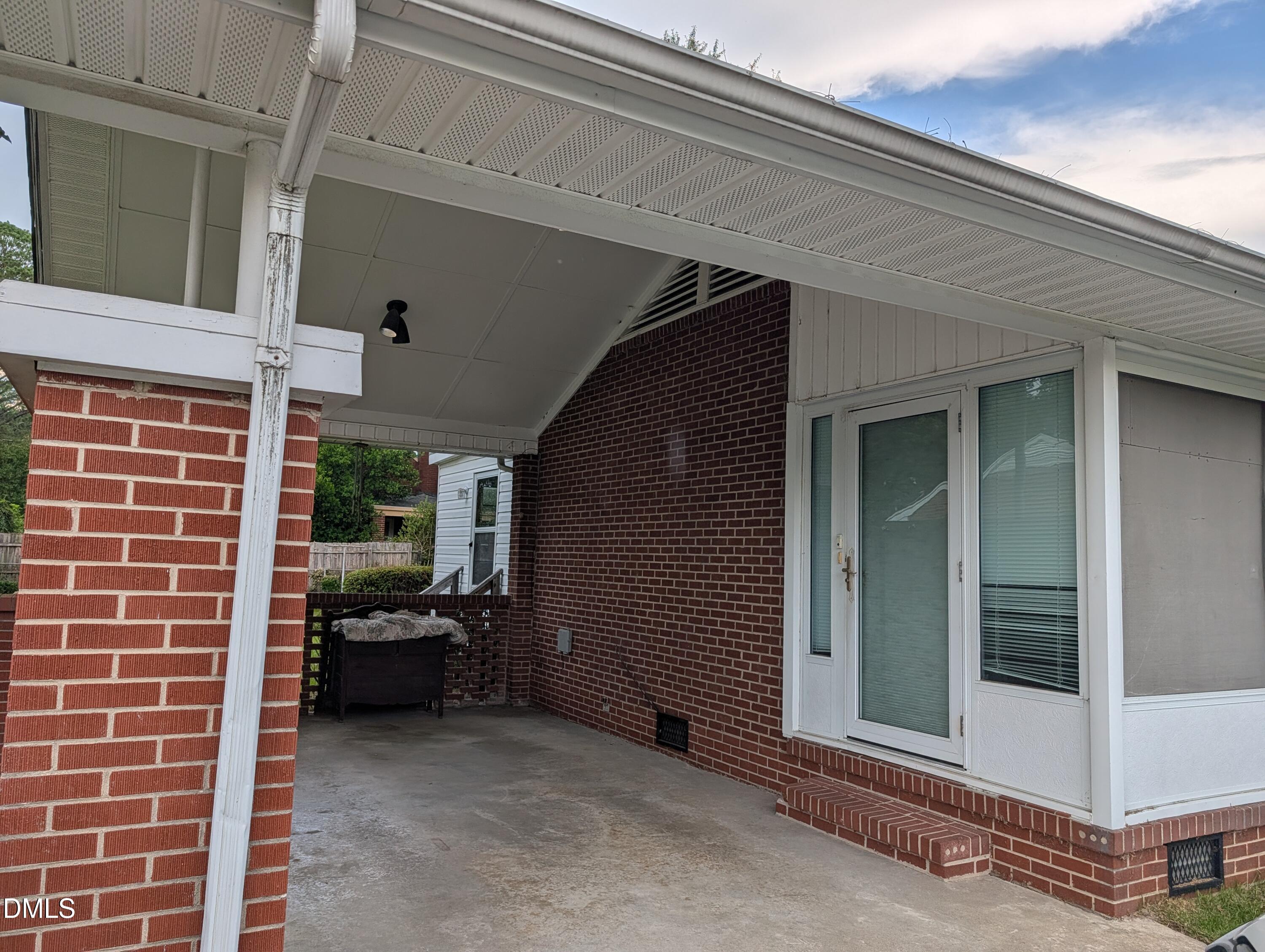 1708 Laurel Street Property Photo 5