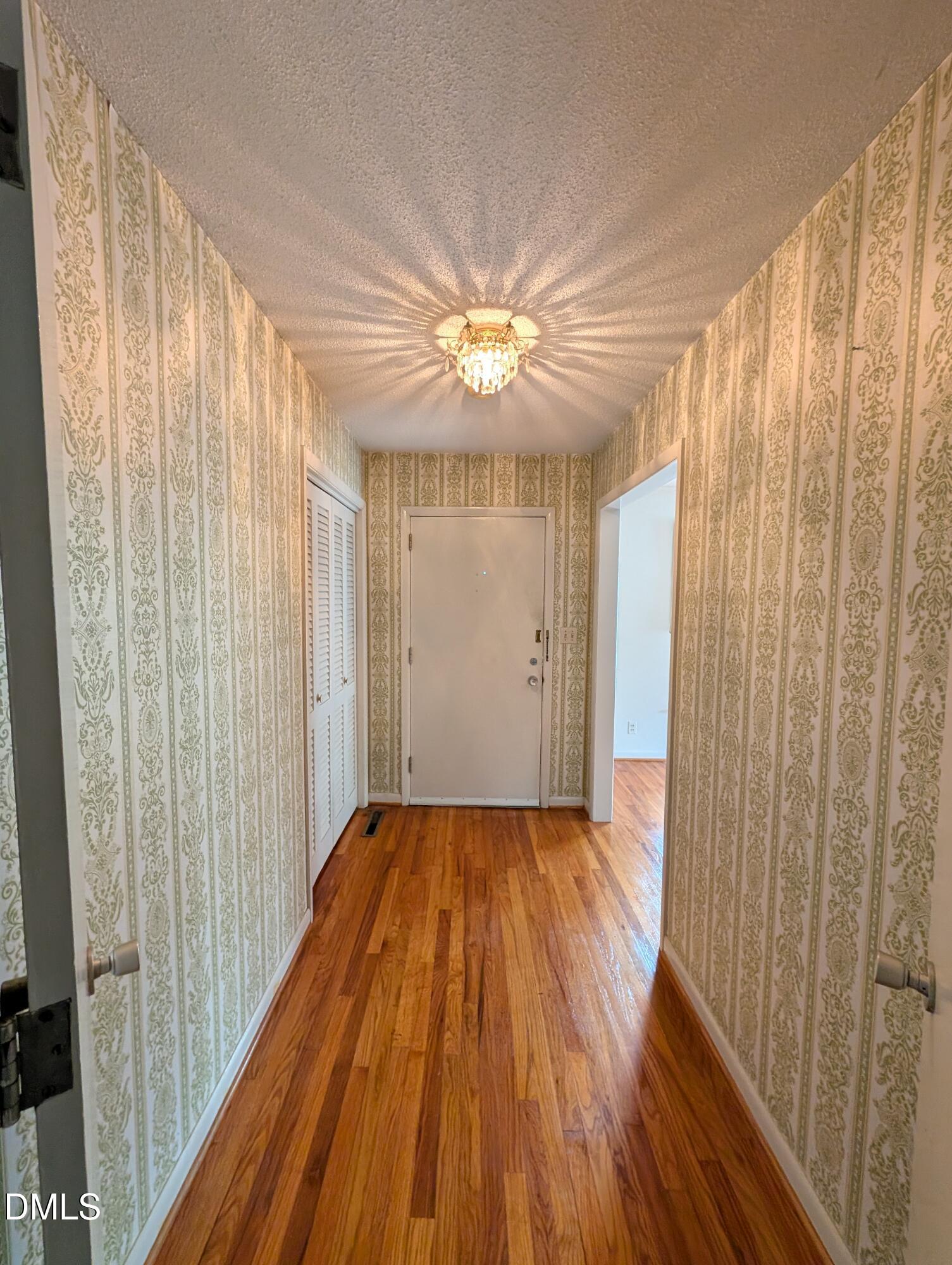 1708 Laurel Street Property Photo 6