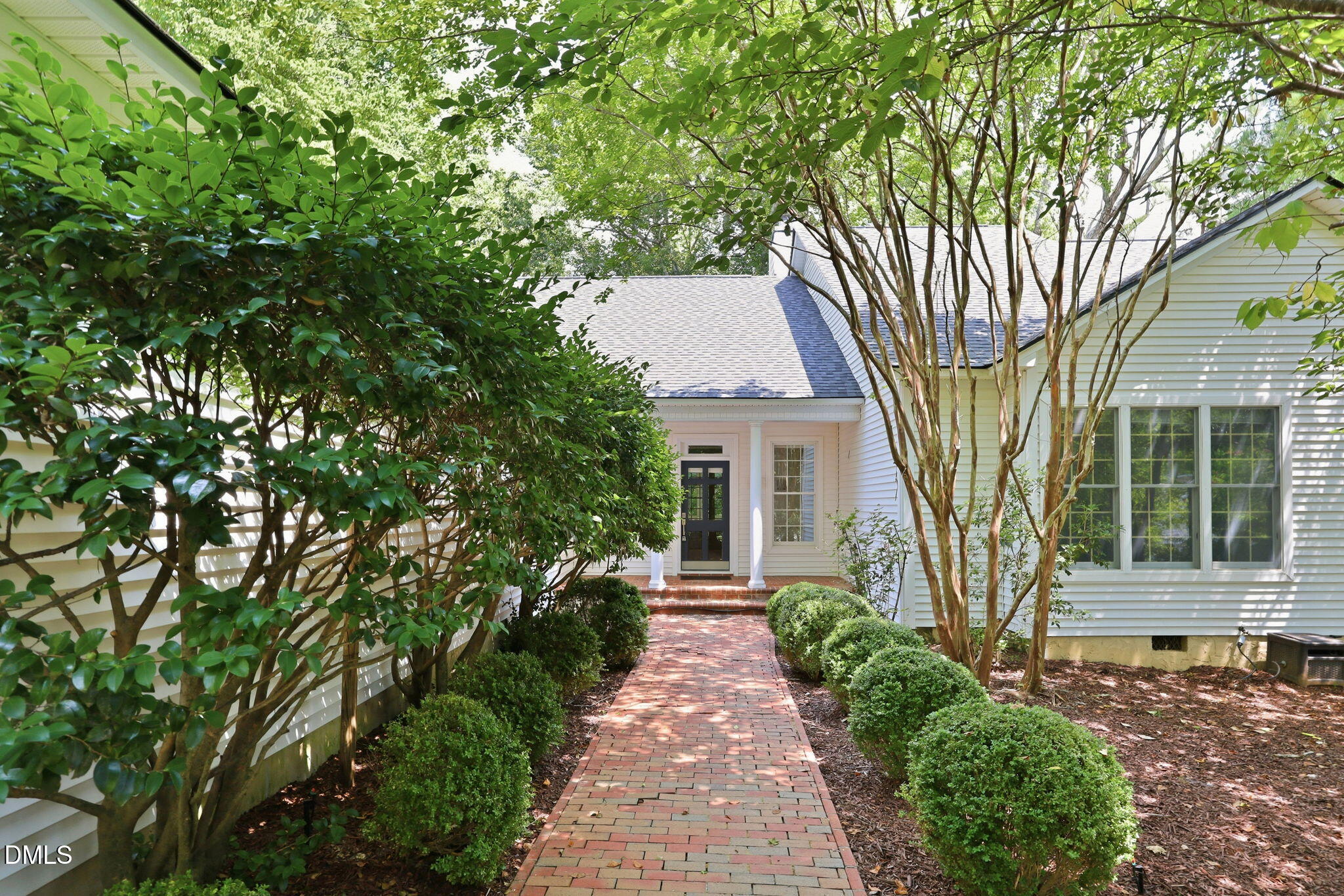804 Millcroft Property Photo 5